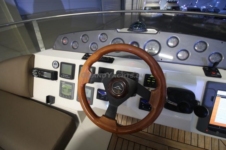 foto: 100 Sealine T50