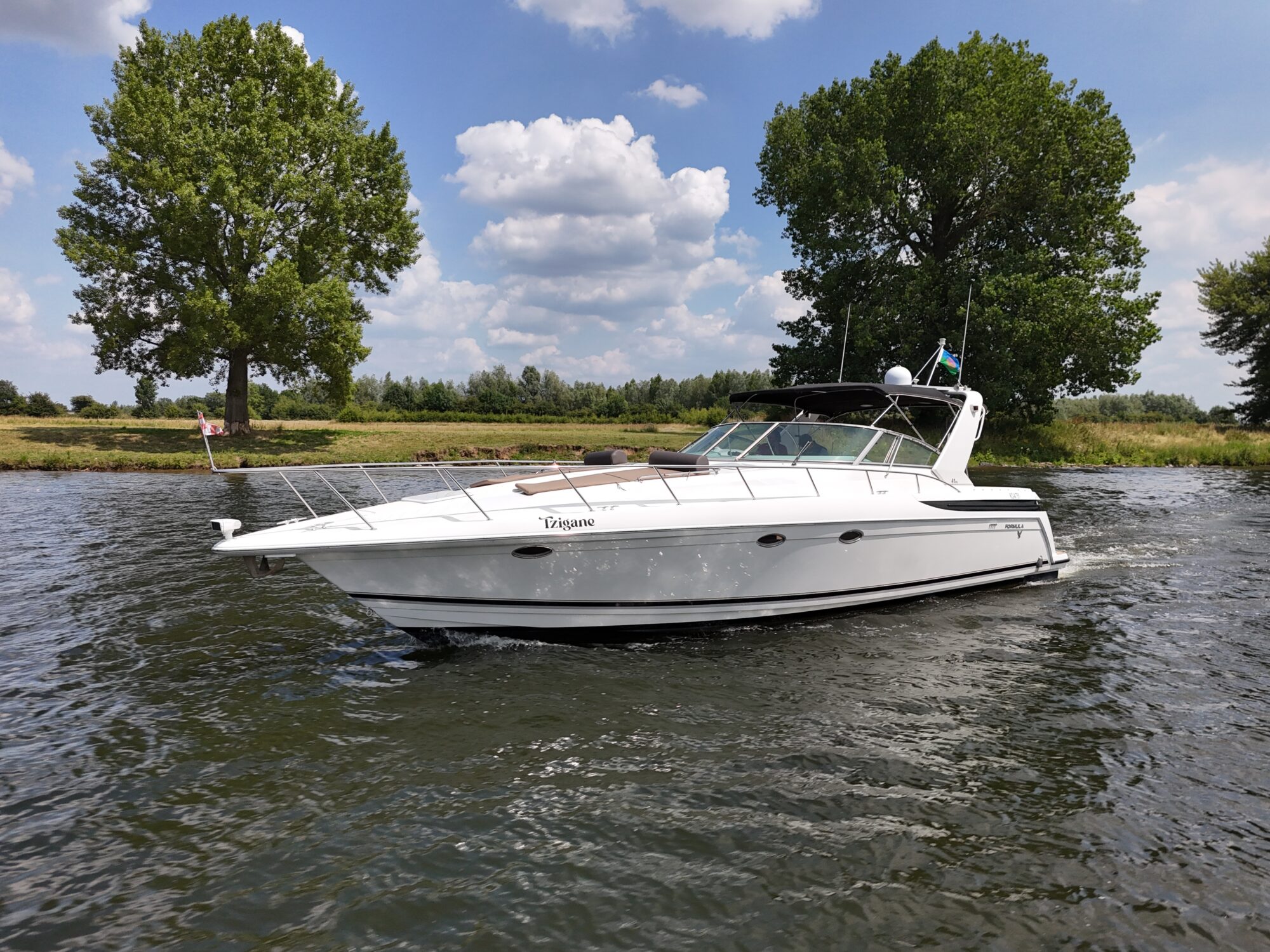 foto: 4 Formula Formula 41 PC