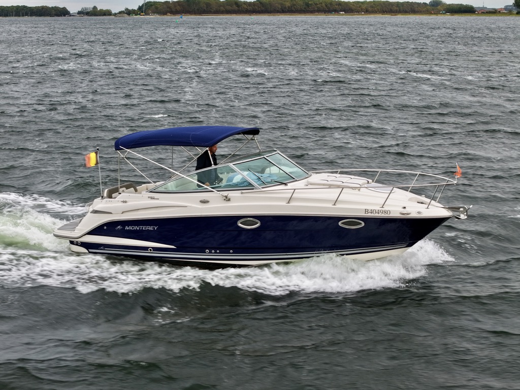 foto: 4 Monterey Monterey 260 Sport Cruiser