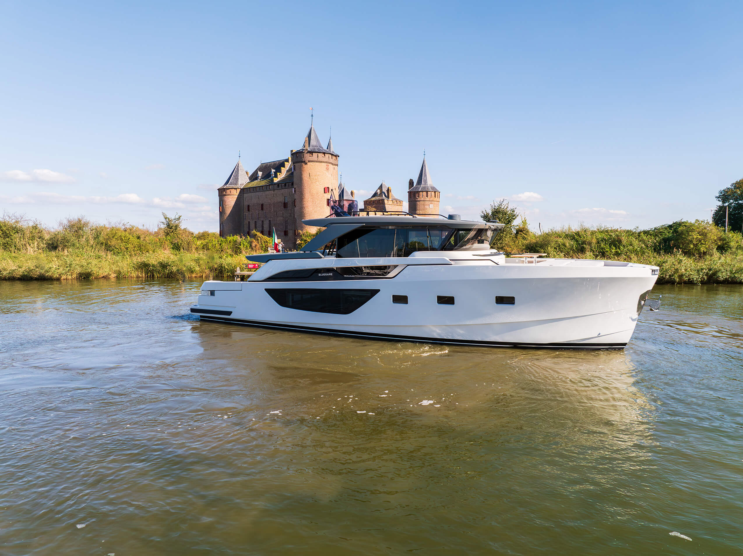 foto: 40 Bluegame BGX60