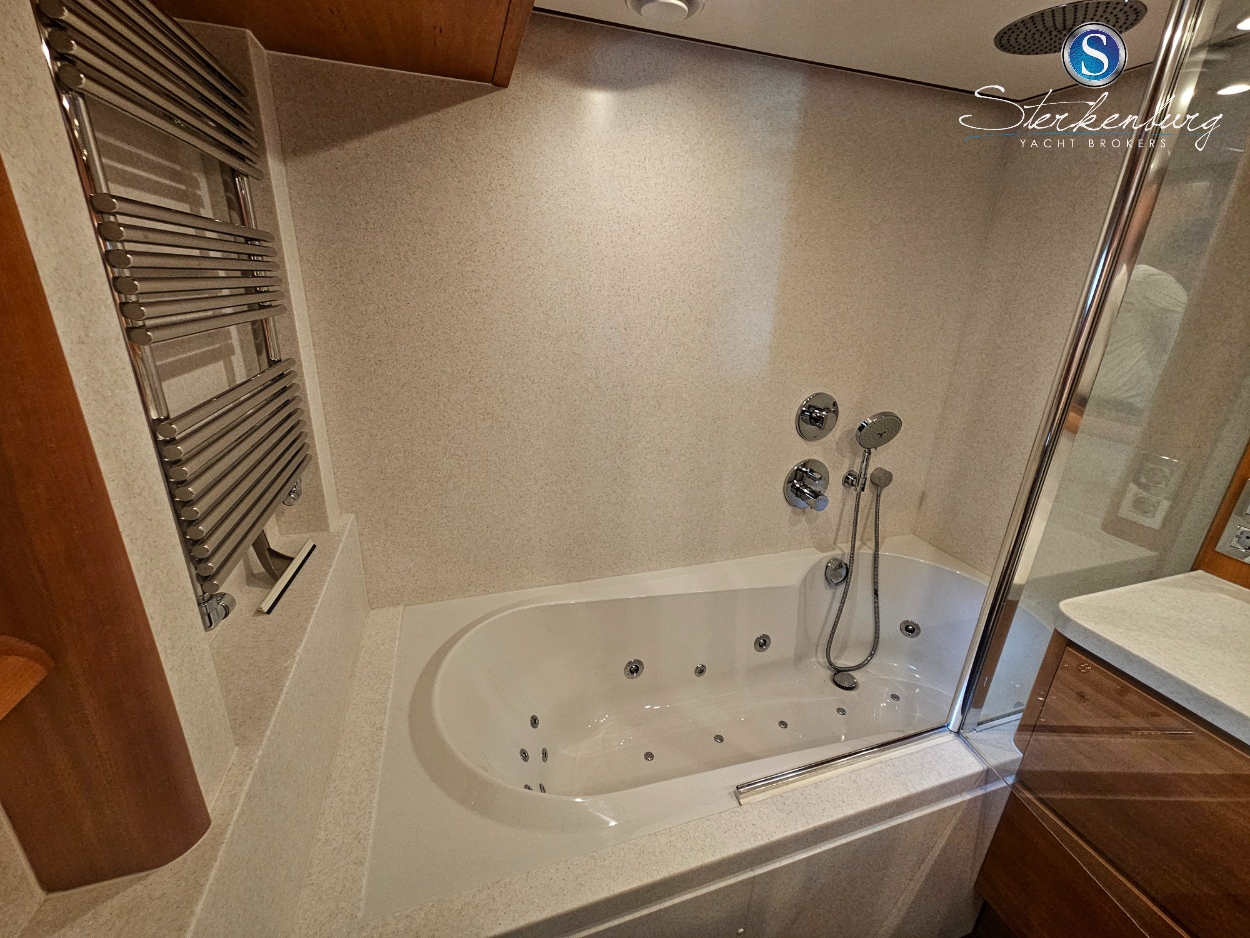 foto: 86 Valk Continental II 2300 ALU-IPS
