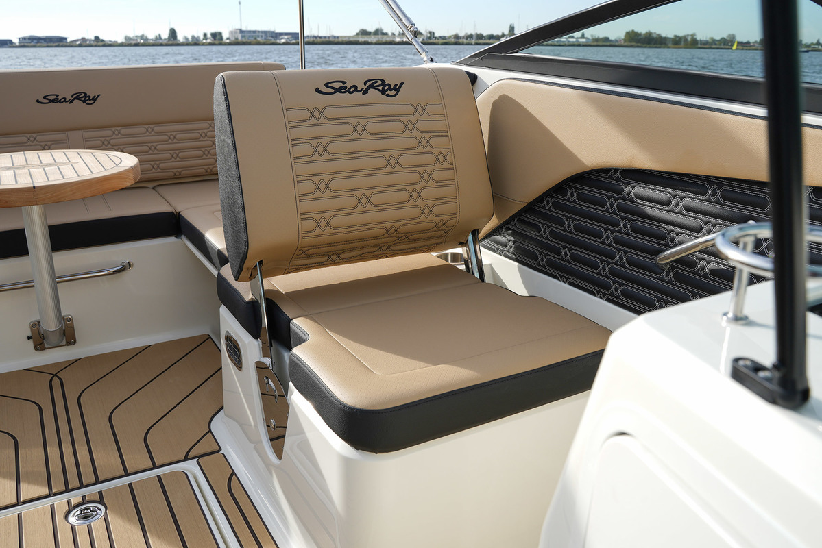 foto: 54 Sea Ray SPX 210