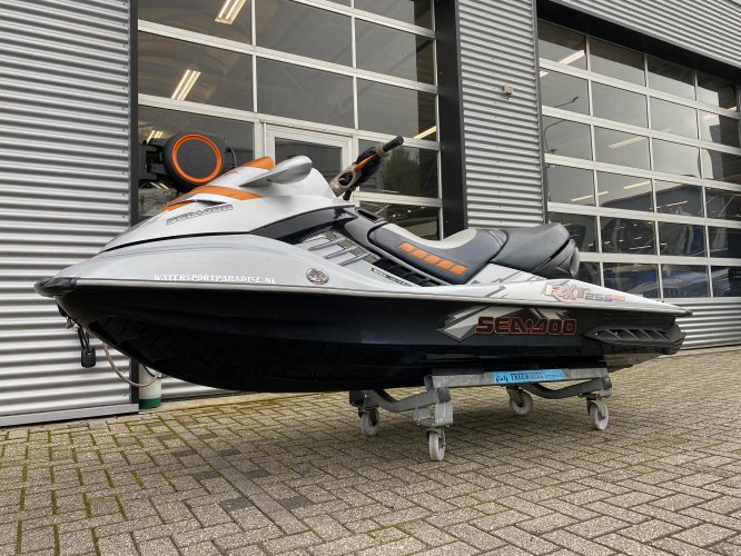 foto: 13 Sea-Doo RXT 255 RS