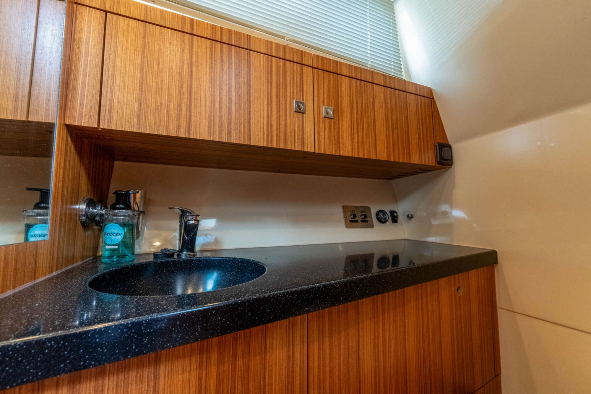 foto: 40 Marex Marex 370 ACC