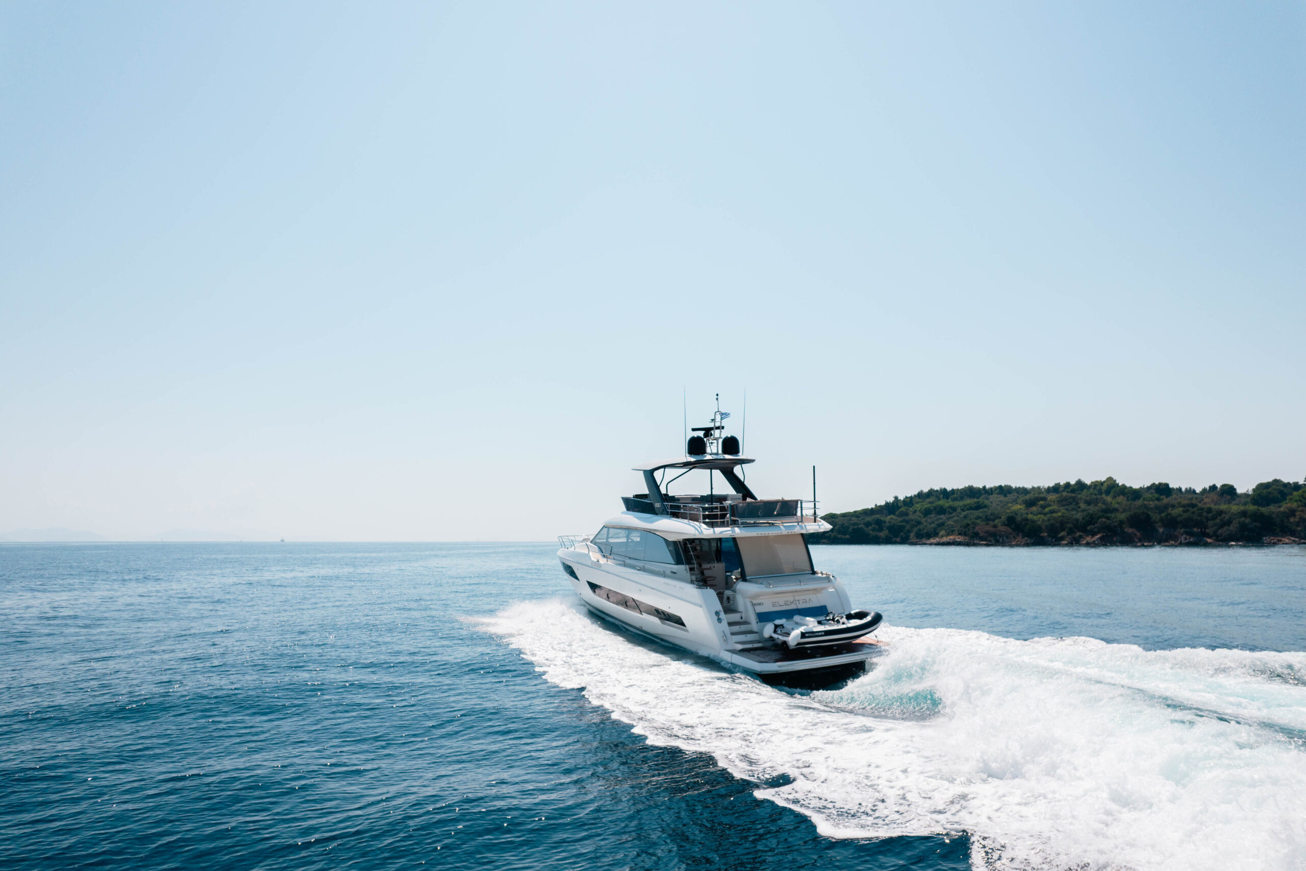 foto: 138 Prestige 690 flybridge
