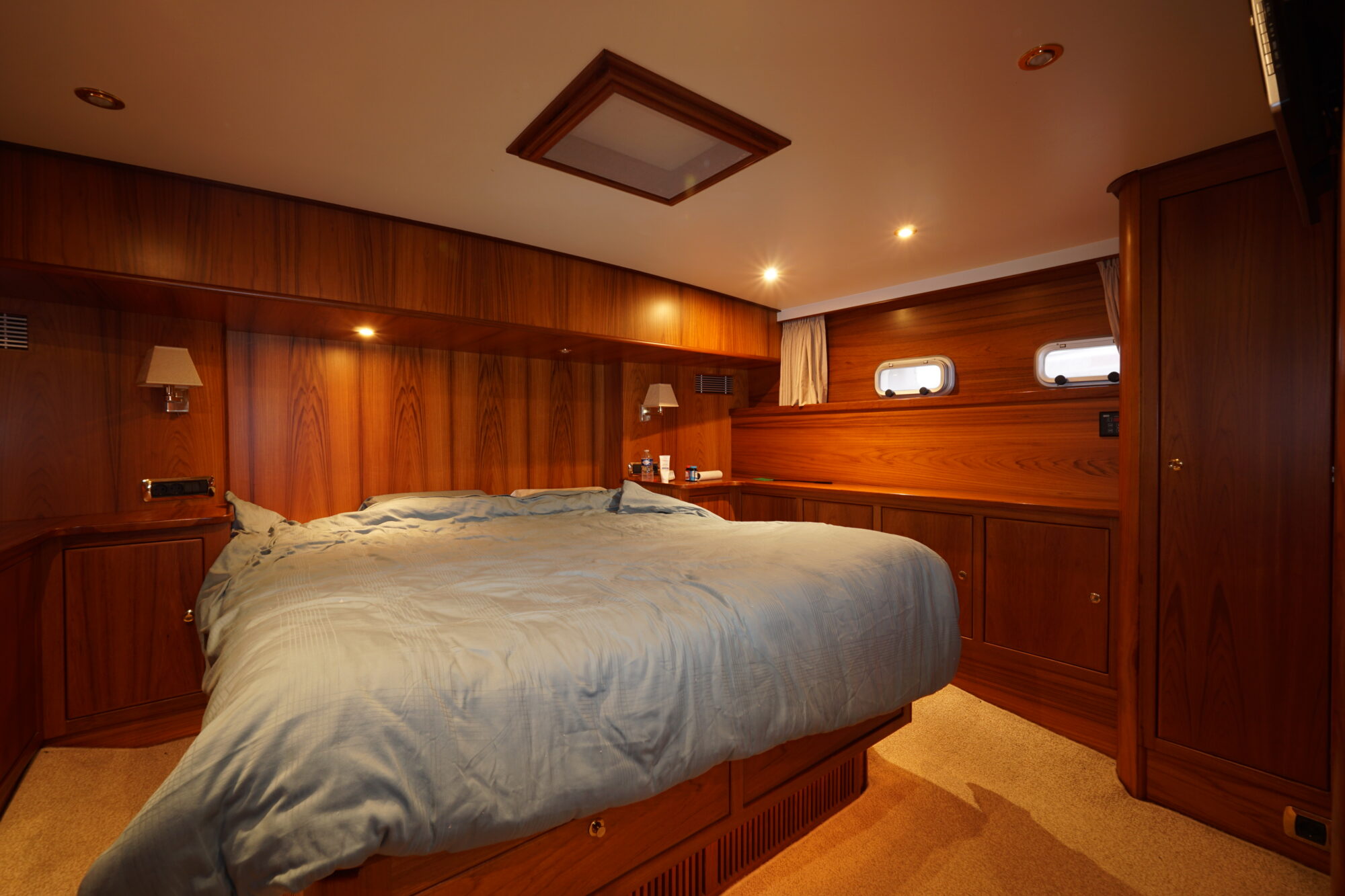 foto: 108 Super van Craft Super van Craft 14.80 Cabrio Stabilizers