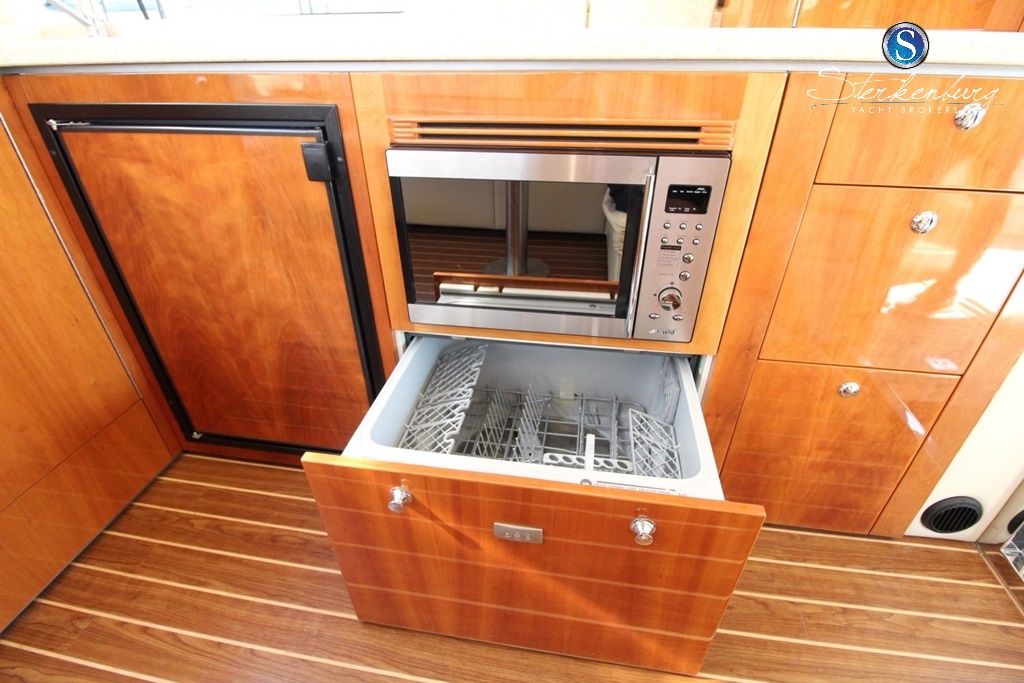 foto: 71 Rivièra 4700 Sport Yacht