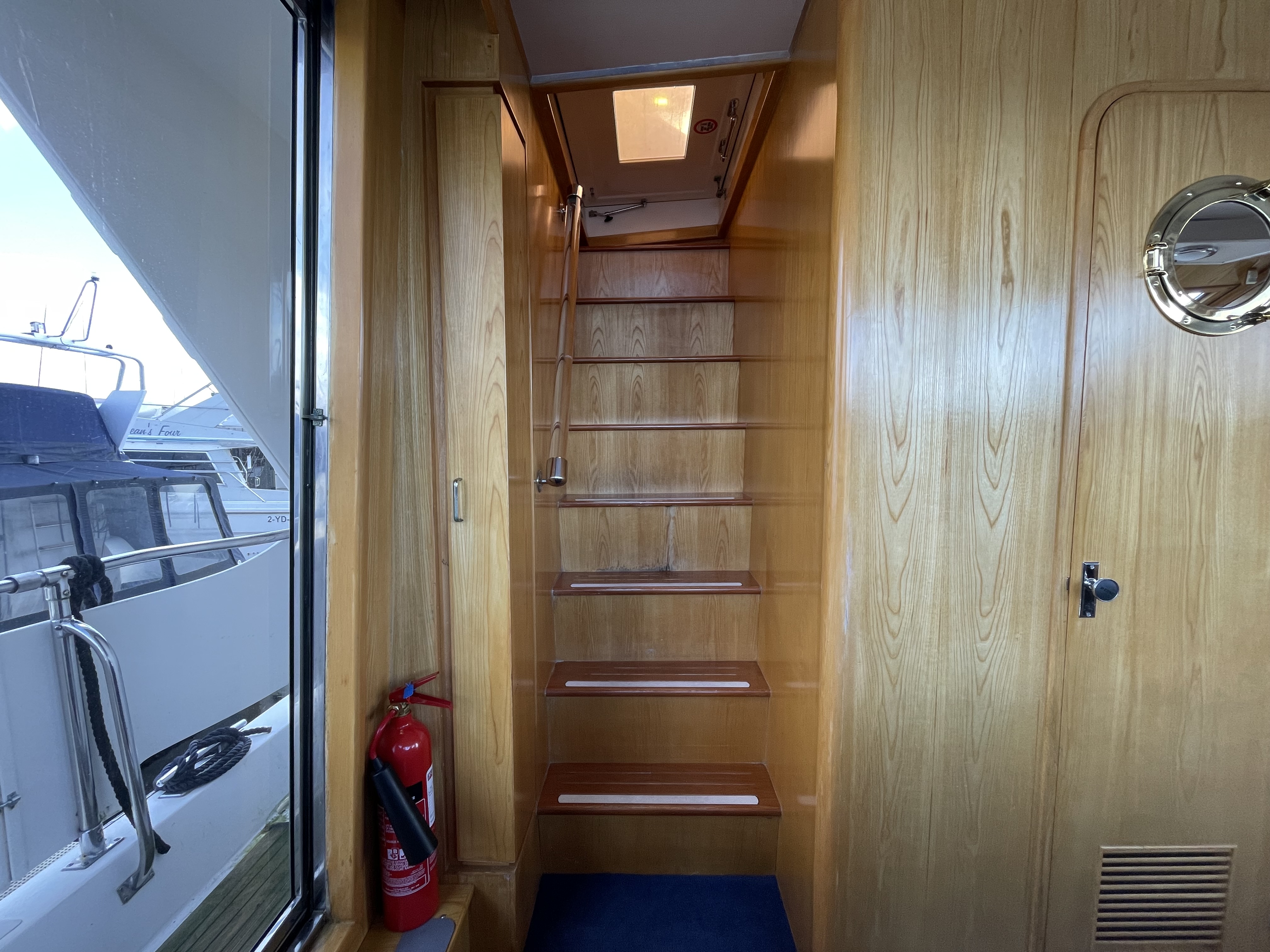 foto: 37 Trader 75 Signature