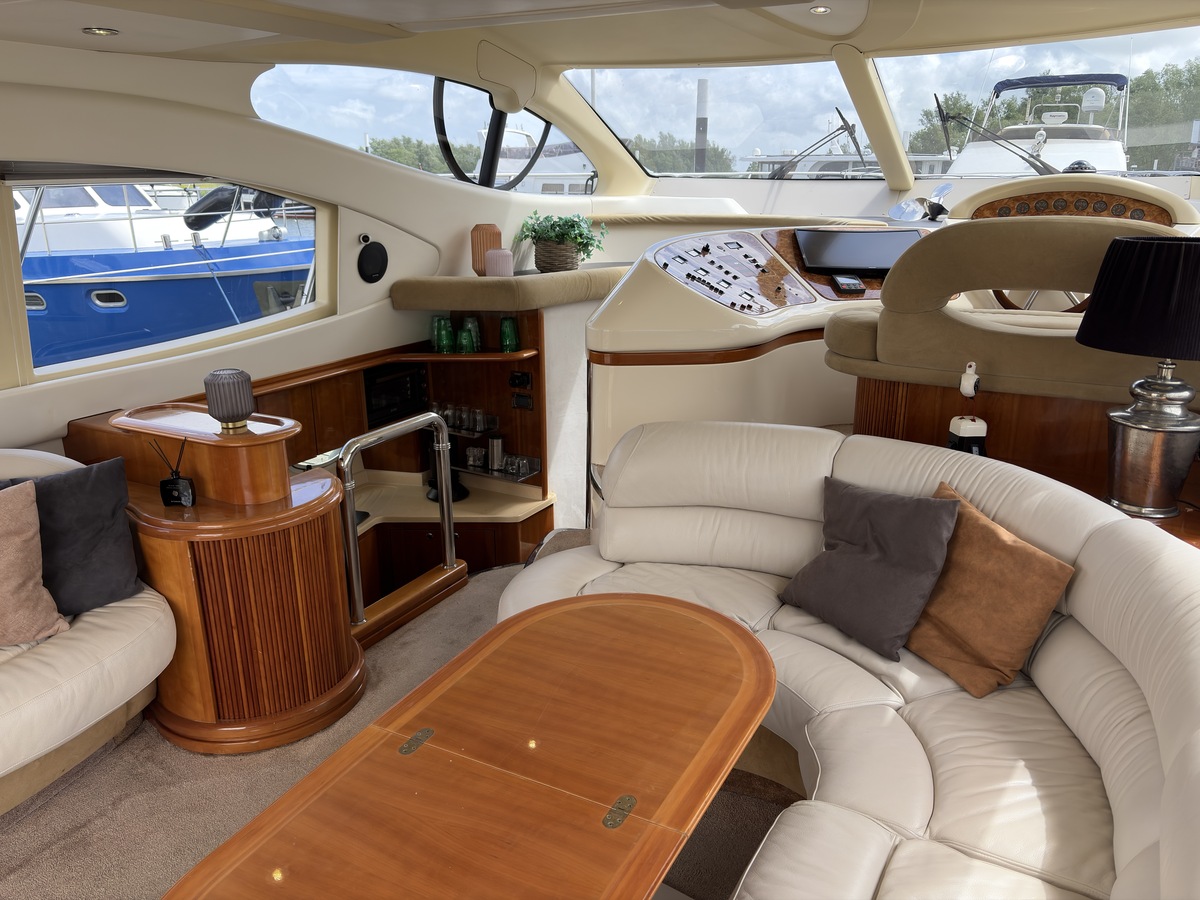 foto: 36 Azimut 46 Fly