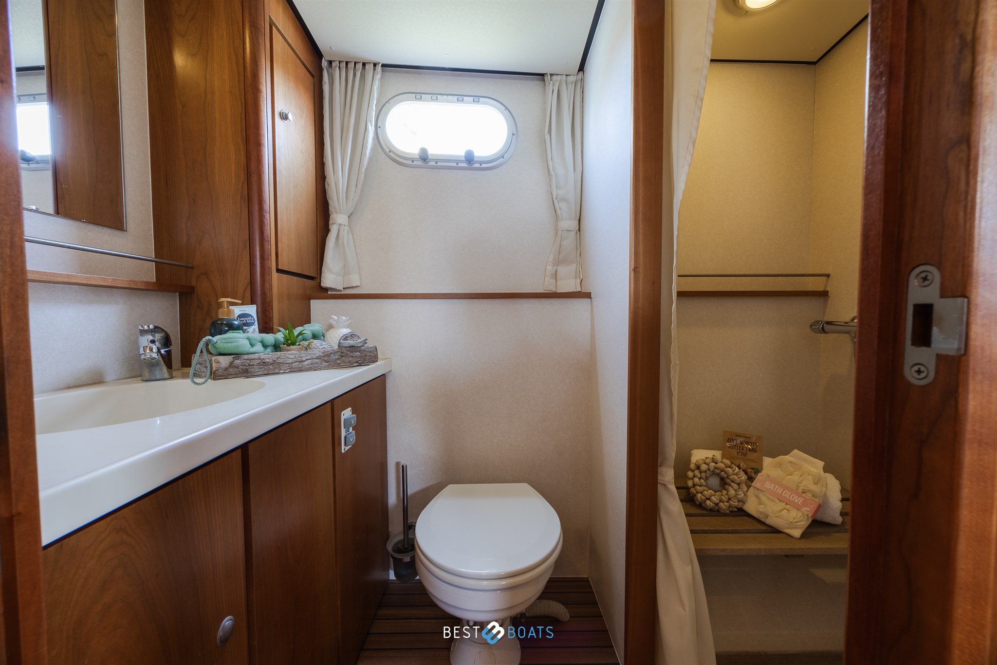 foto: 60 Linssen Grand Sturdy 40.9 AC