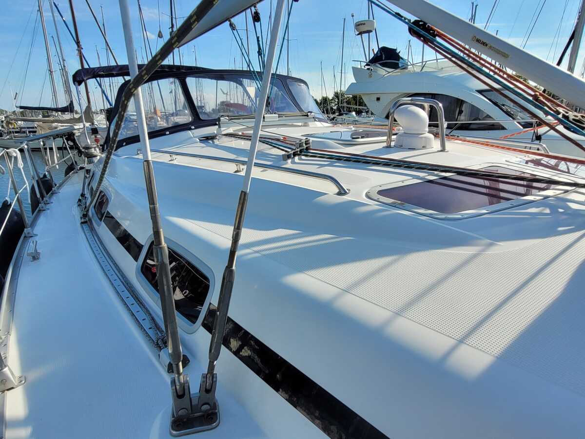 foto: 38 Bavaria 42-3 Custom Line