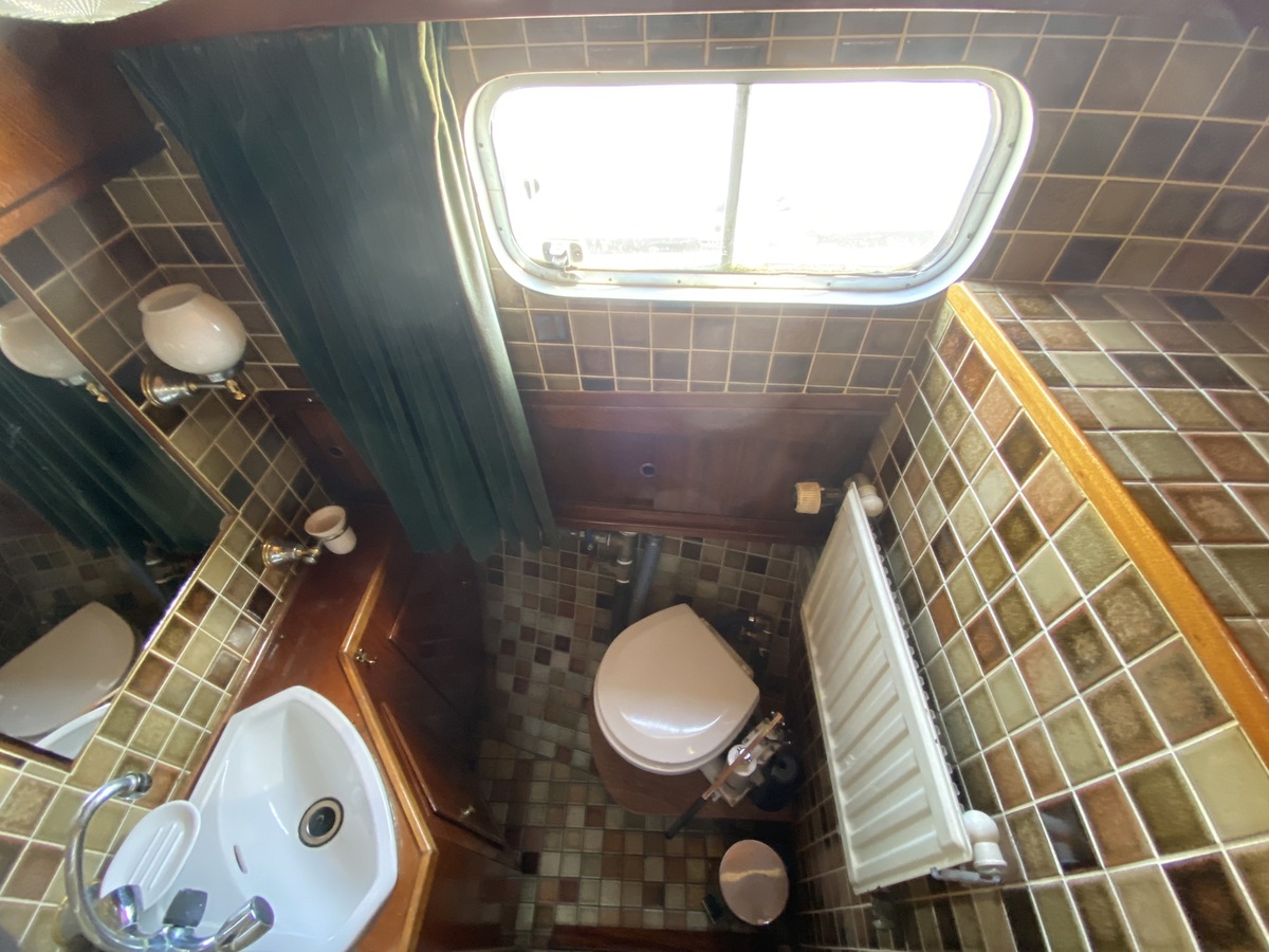 foto: 53 Gillissen  1130 AK Spiegelkotter