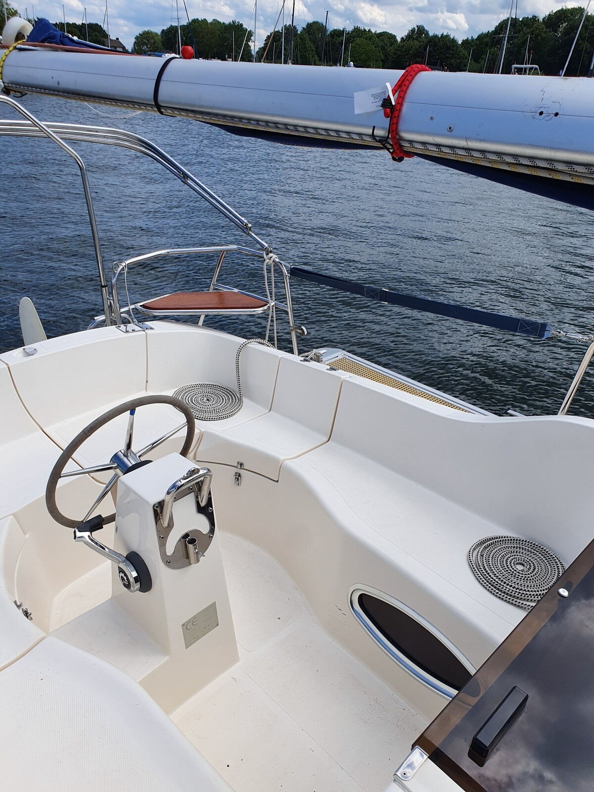 foto: 23 Odin  Nova 820