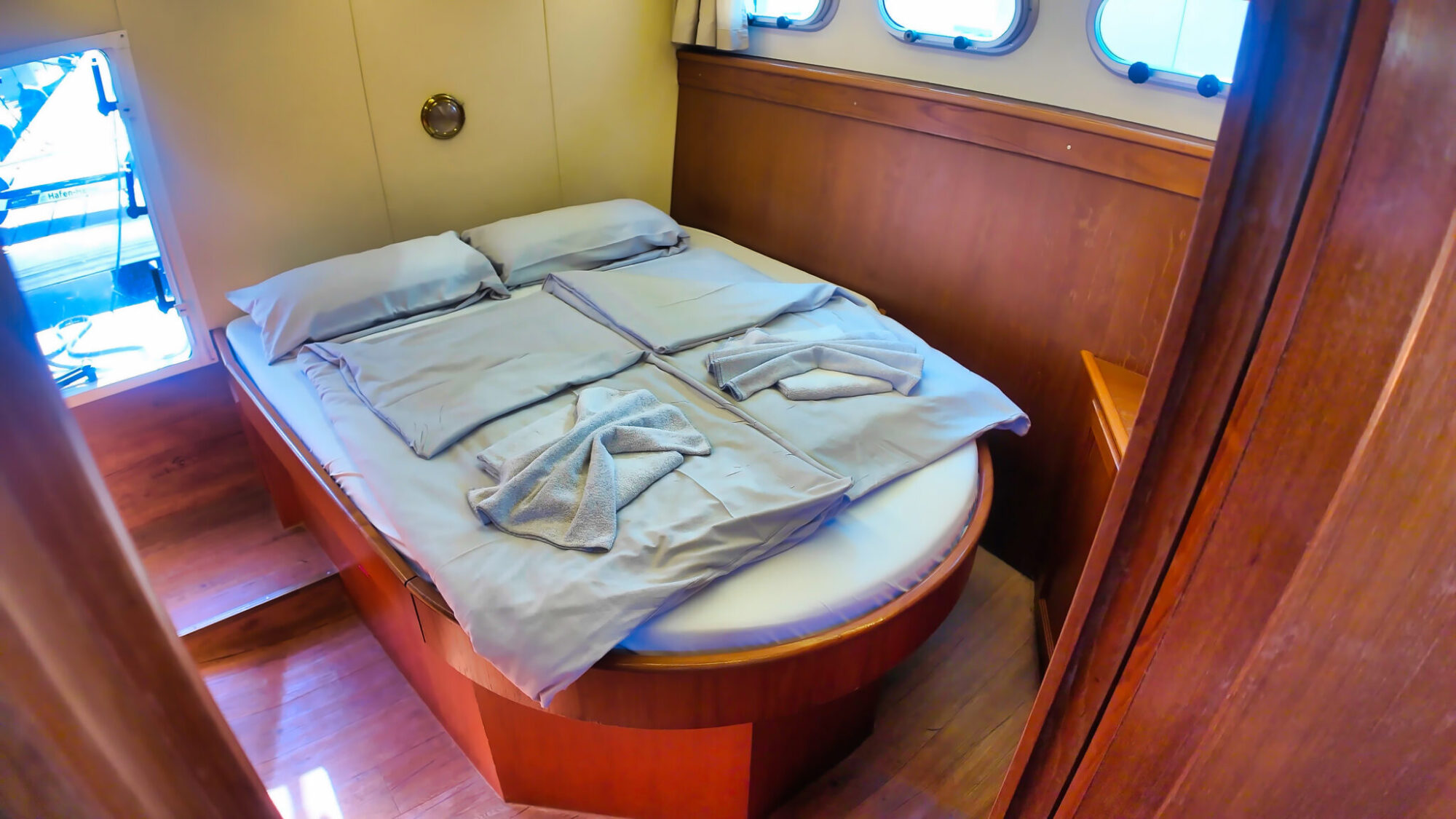 foto: 76 Pedro Pedro Skiron 35 AK Cabrio