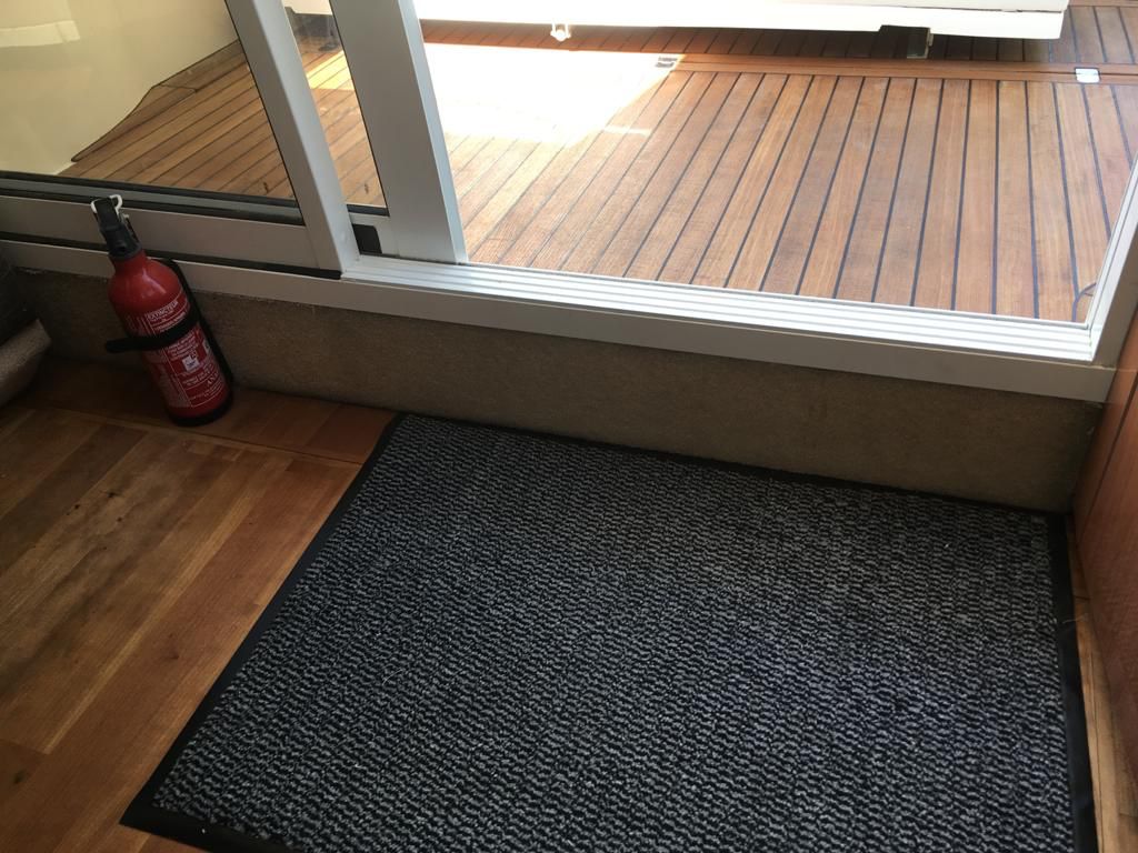 foto: 28 Sealine Sealine F34 Flybridge