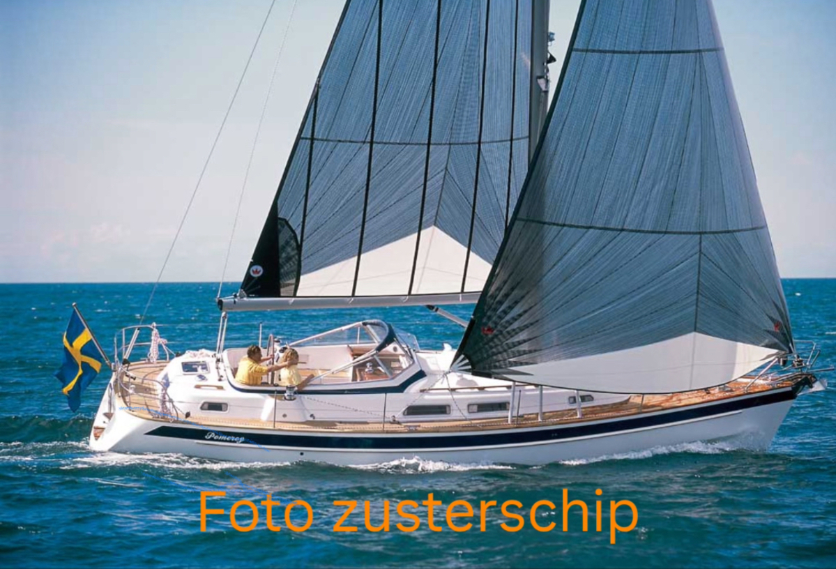 hoofdfoto: 1 Hallberg Rassy 37