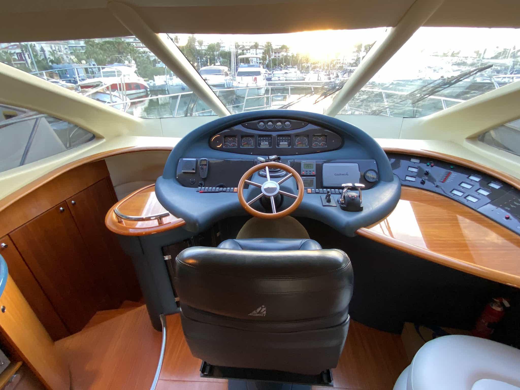 foto: 28 Azimut  55