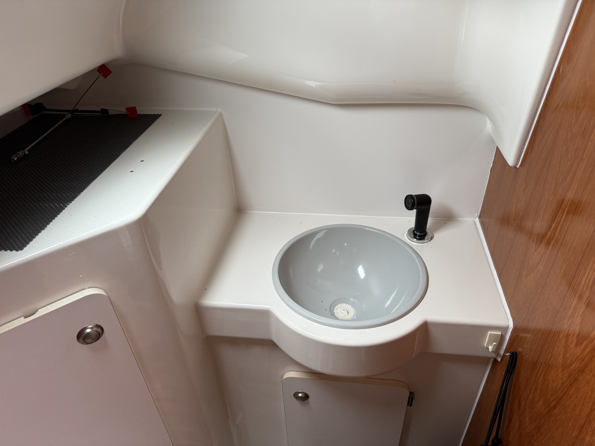 foto: 22 Jeanneau Sun Way 29