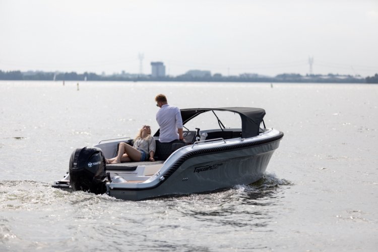 foto: 13 Topcraft 627 Tender