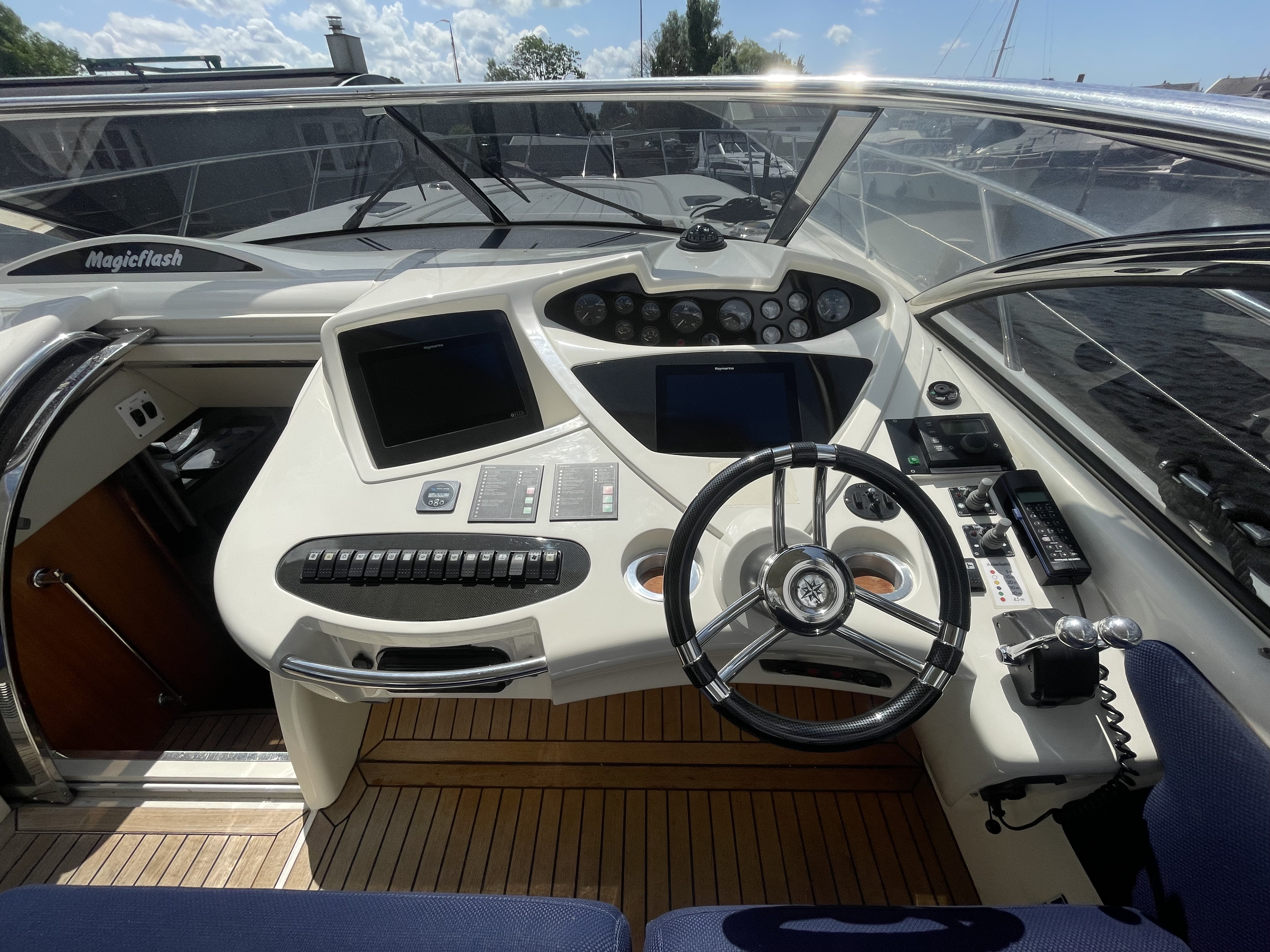 foto: 28 Sunseeker Predator 58