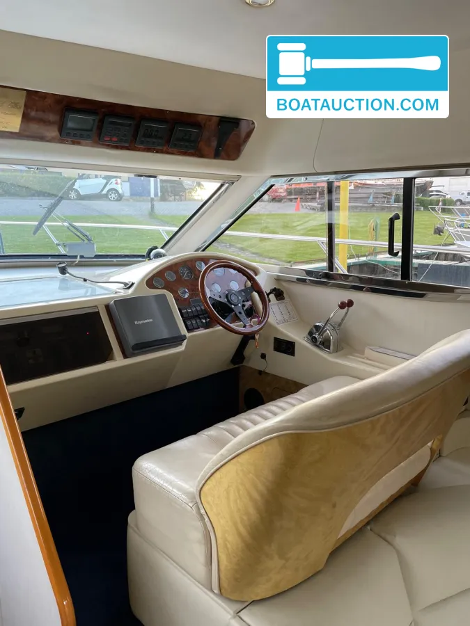 foto: 30 Princess 360 Flybridge