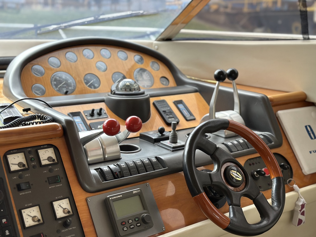 foto: 43 Sunseeker Manhattan 48