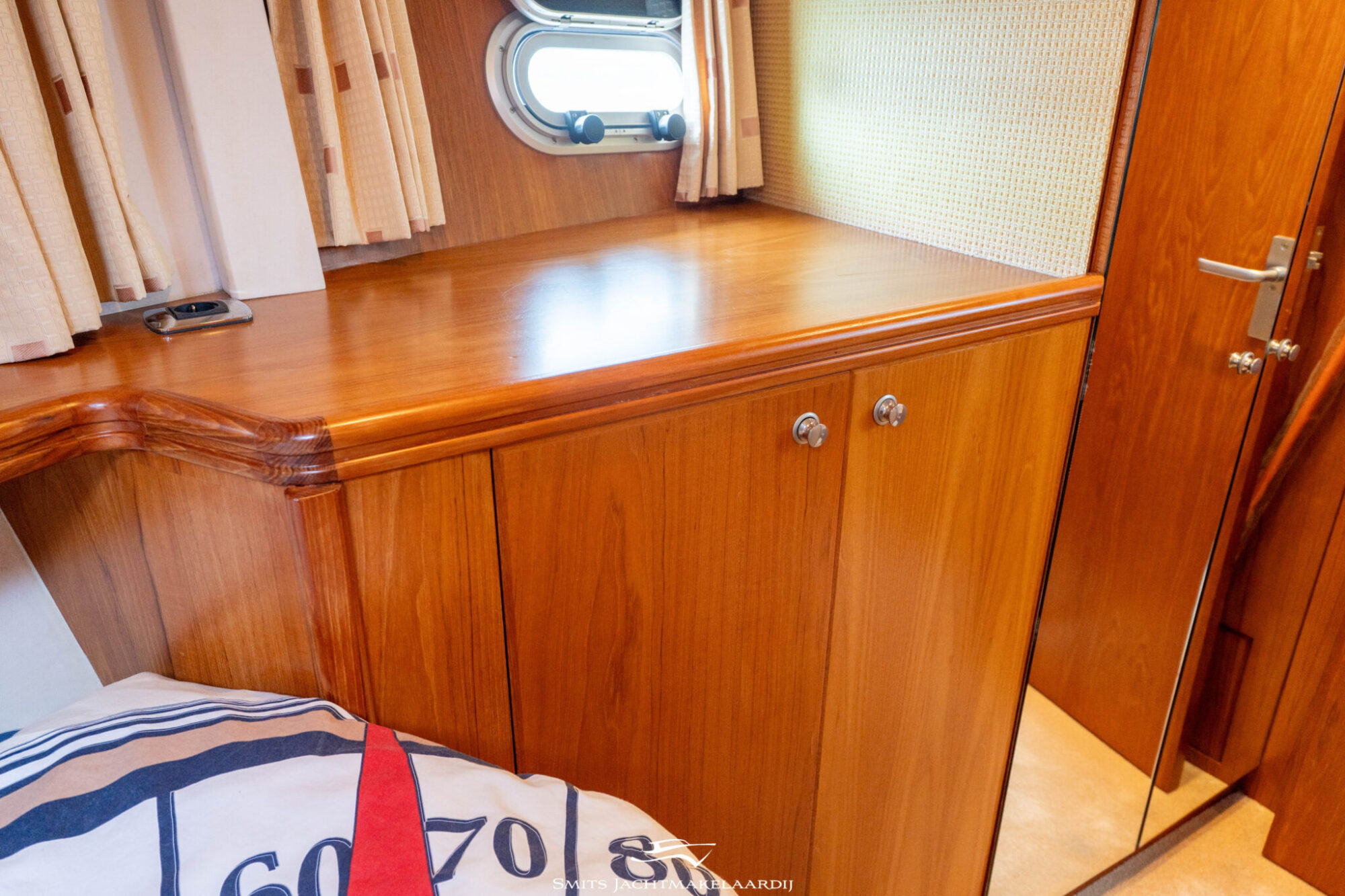 foto: 105 Van der Valk Valk Continental 15.50 Cabrio