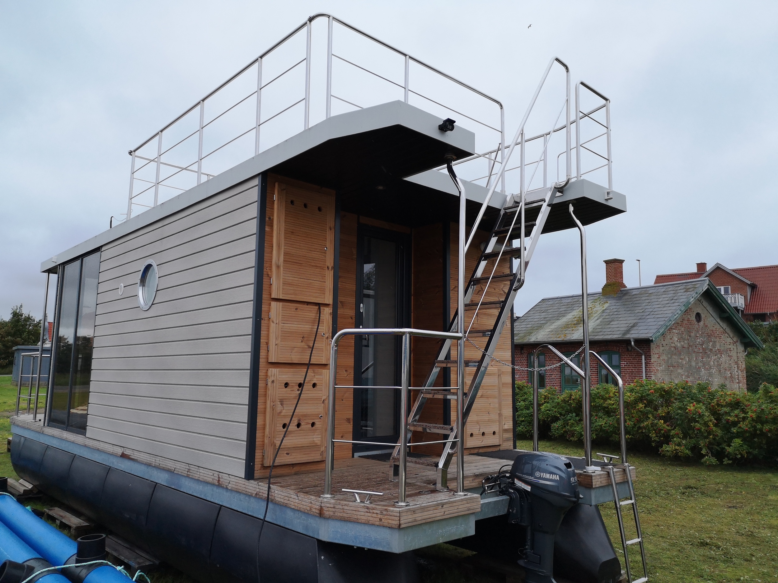 foto: 61 Campi 300 Houseboat
