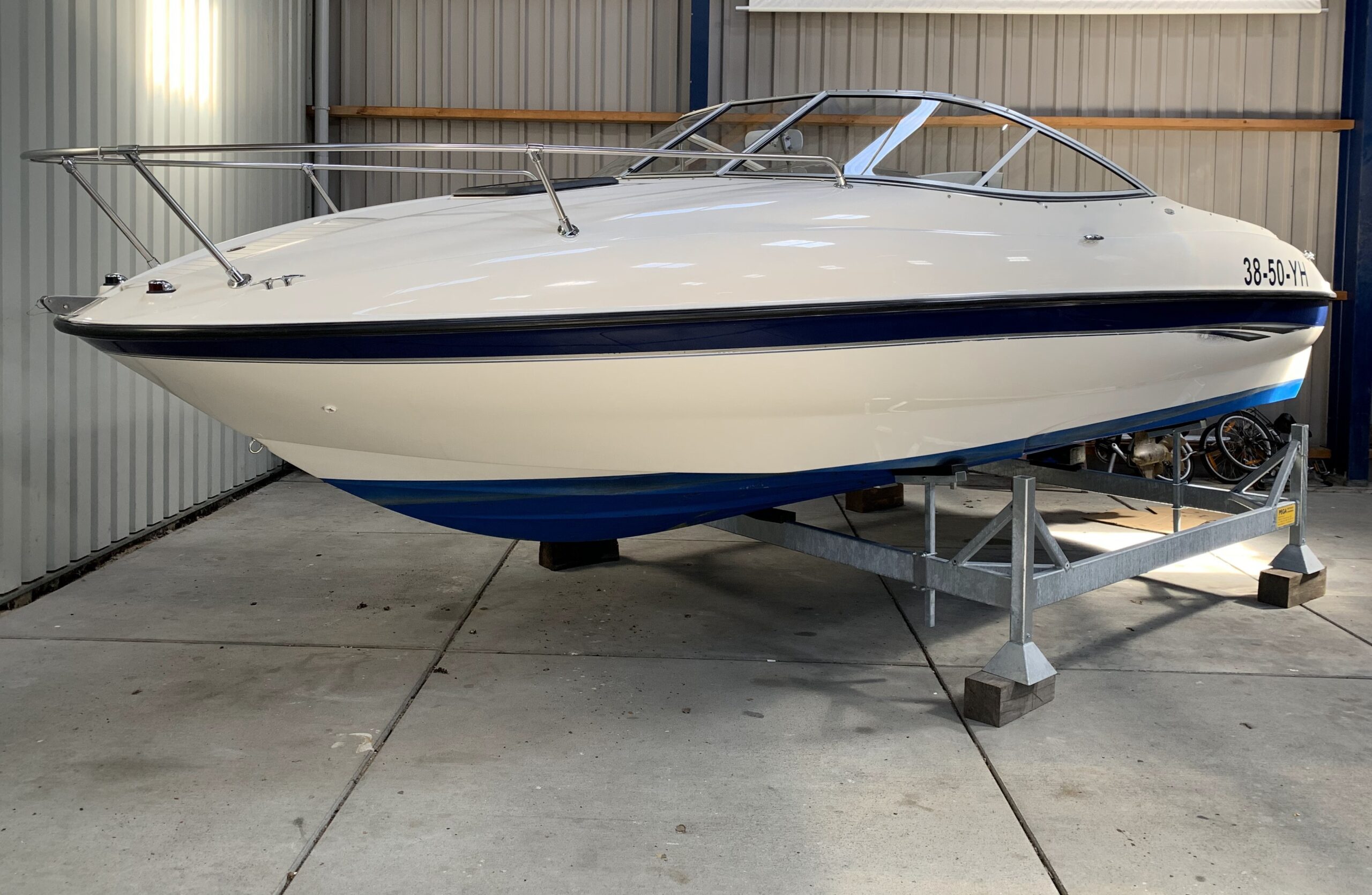 foto: 45 Bayliner 212 Cuddy