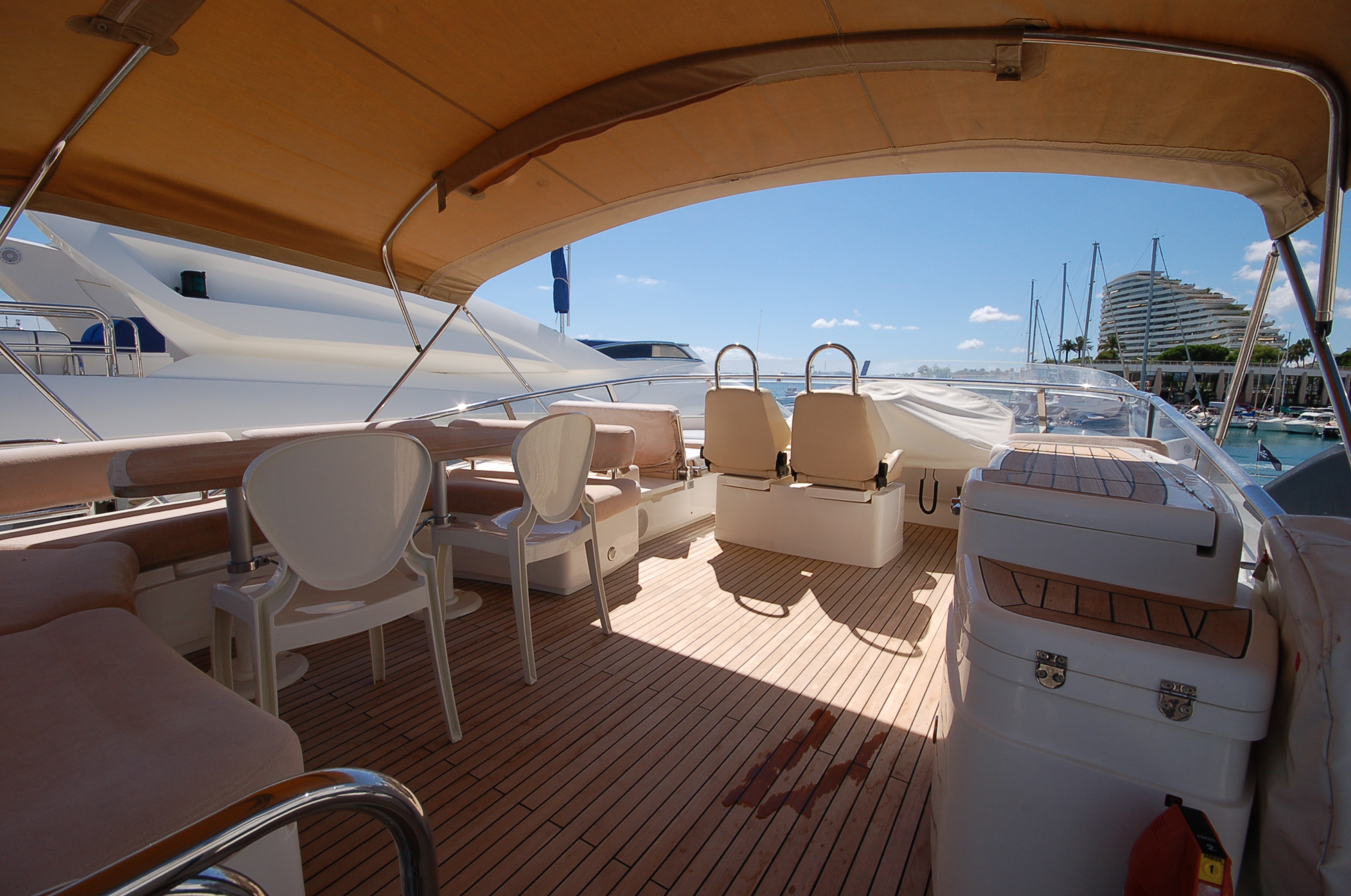 foto: 24 Fairline Squadron 70