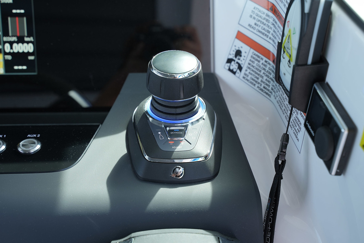 foto: 69 Axopar 37 XC Cross Cabin