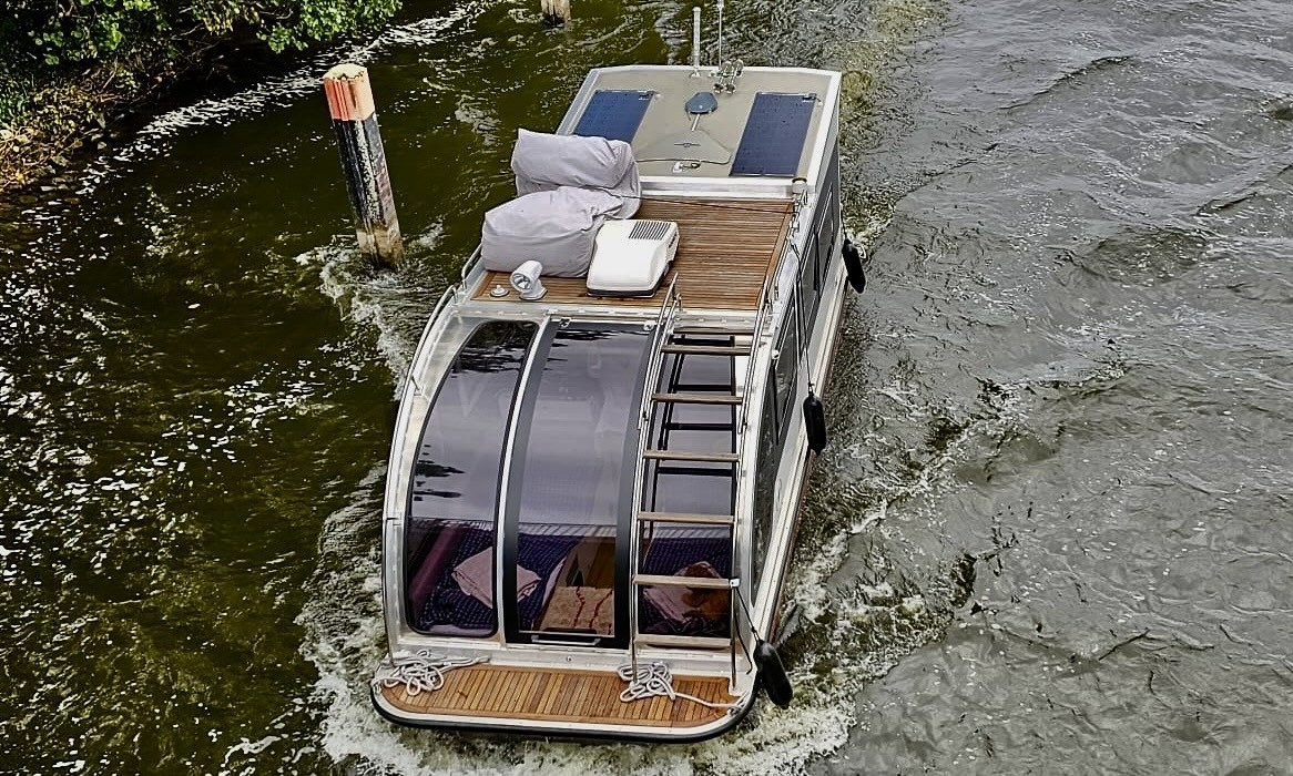 foto: 15 Caravanboat DepartureOne M