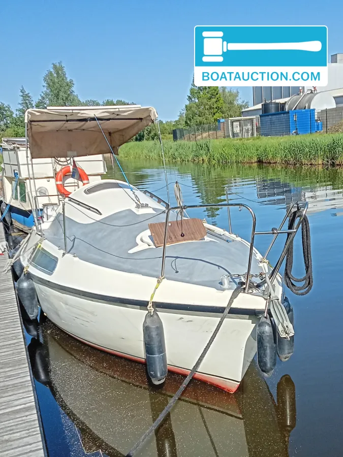 Marine Cox 750