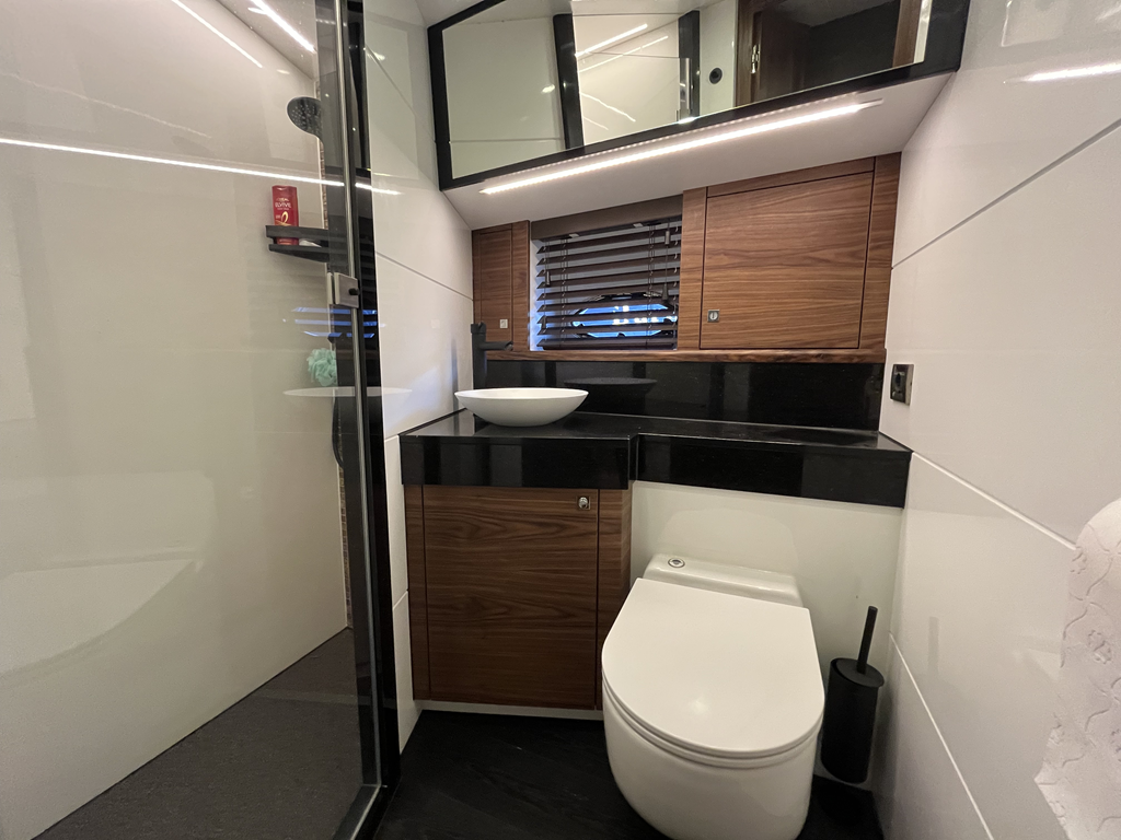 foto: 25 Van der Heijden Exclusive DeLuxe 1700
