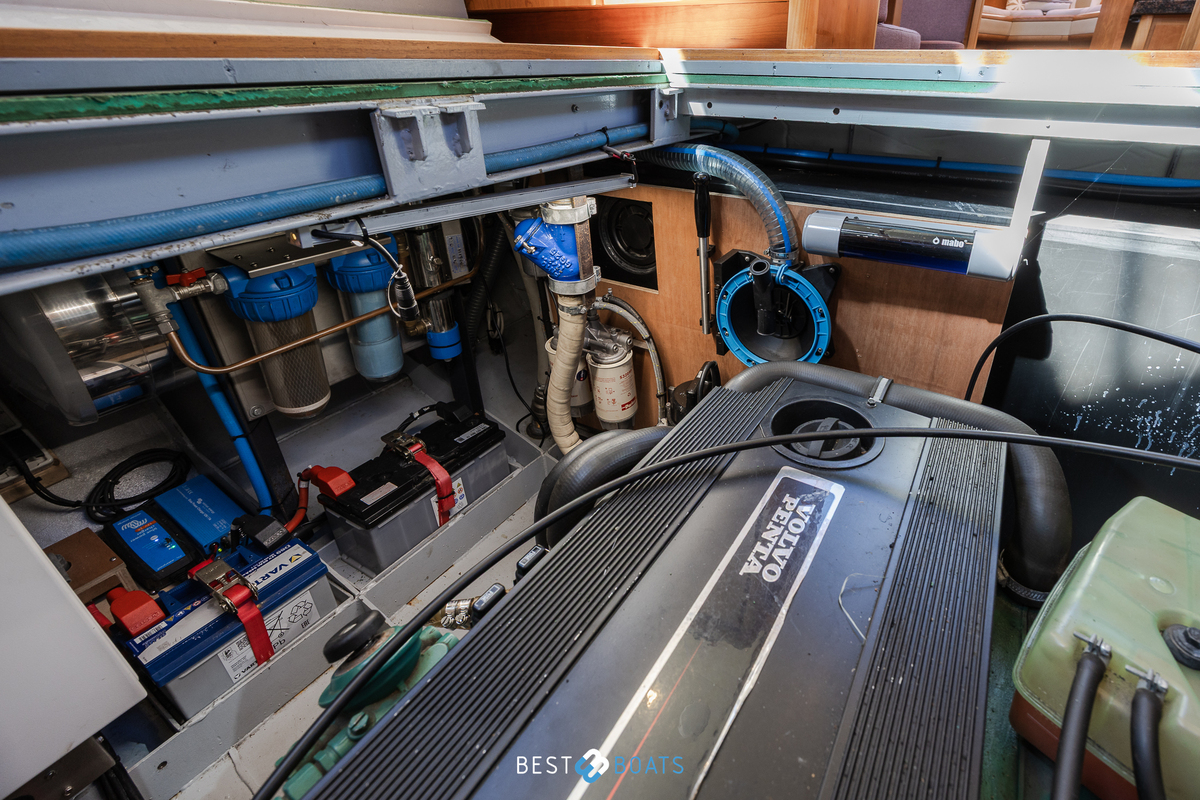 foto: 48 Van Vossen Parade 12.75 AK 