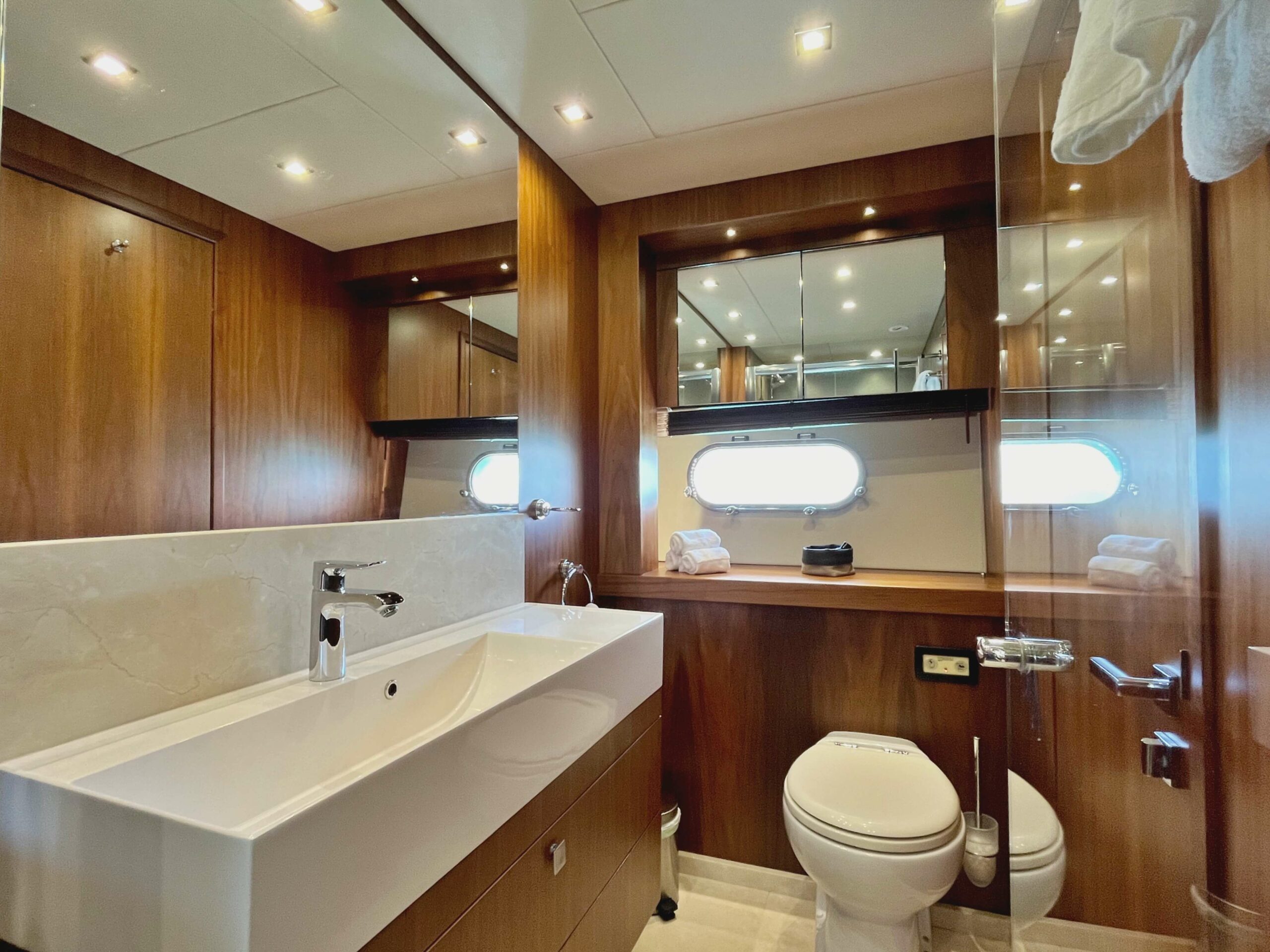 foto: 43 Sunseeker 28 # Ray