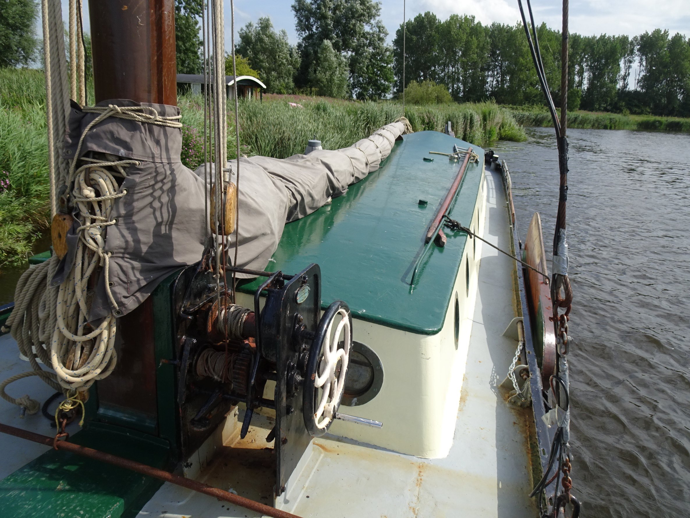foto: 6 De Nijverheid Bûtensfallaat Skûtsje