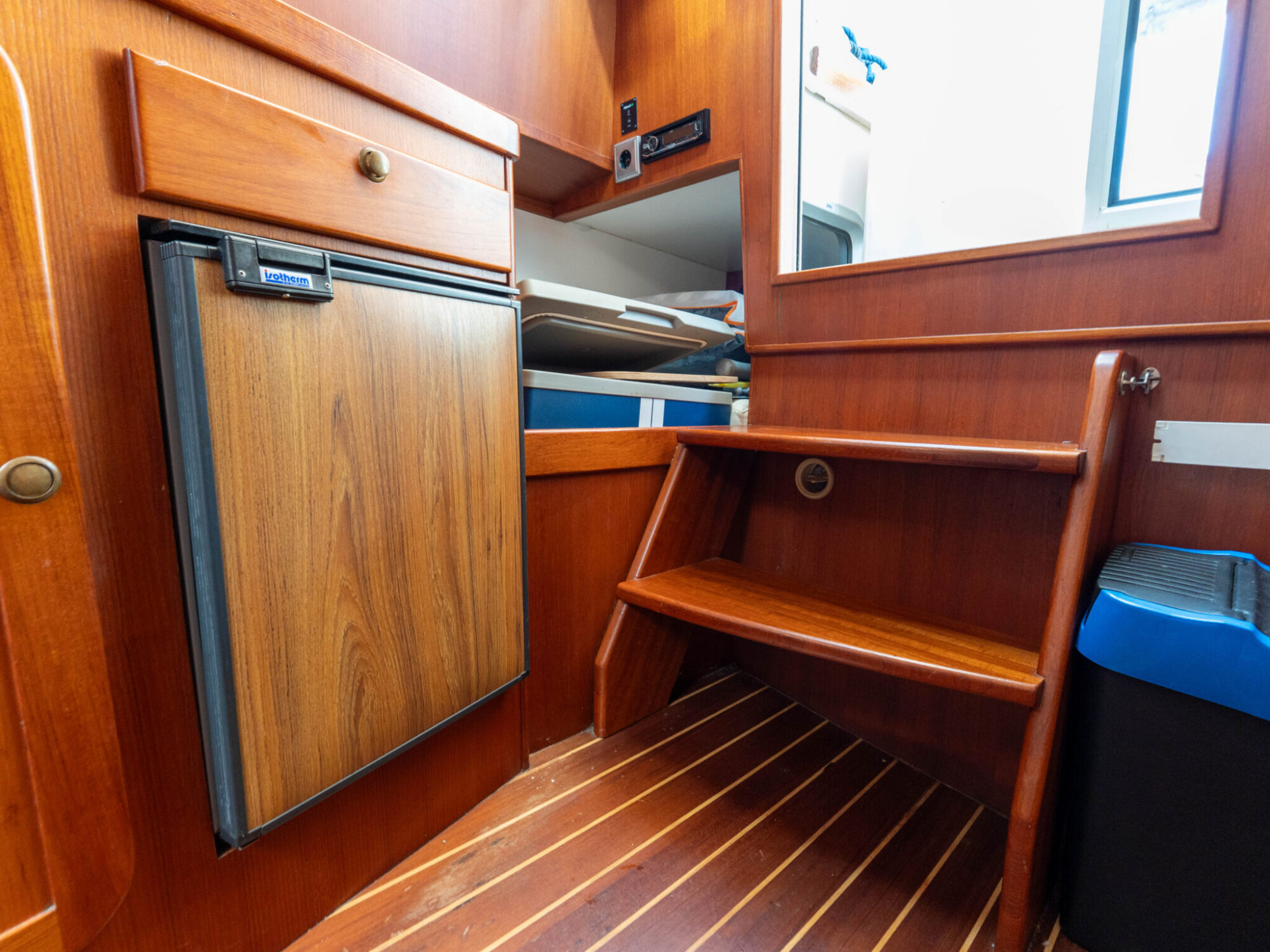 foto: 36 Makma Makma 900 Cabin