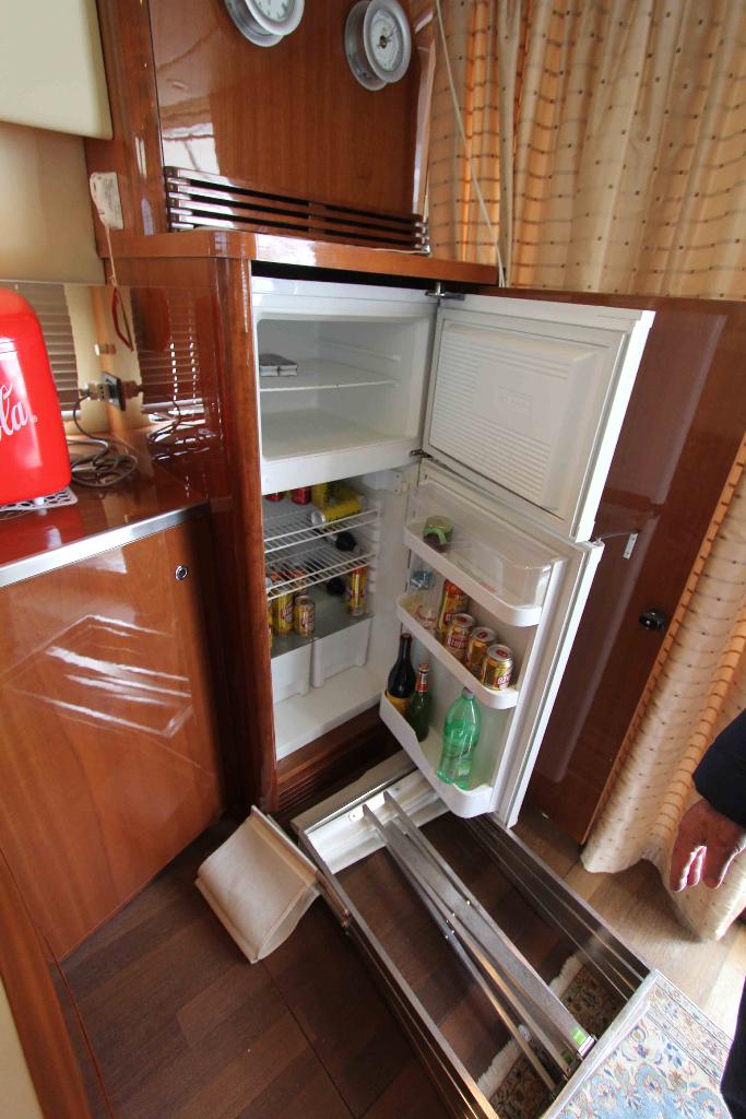 foto: 23 Sealine  T50