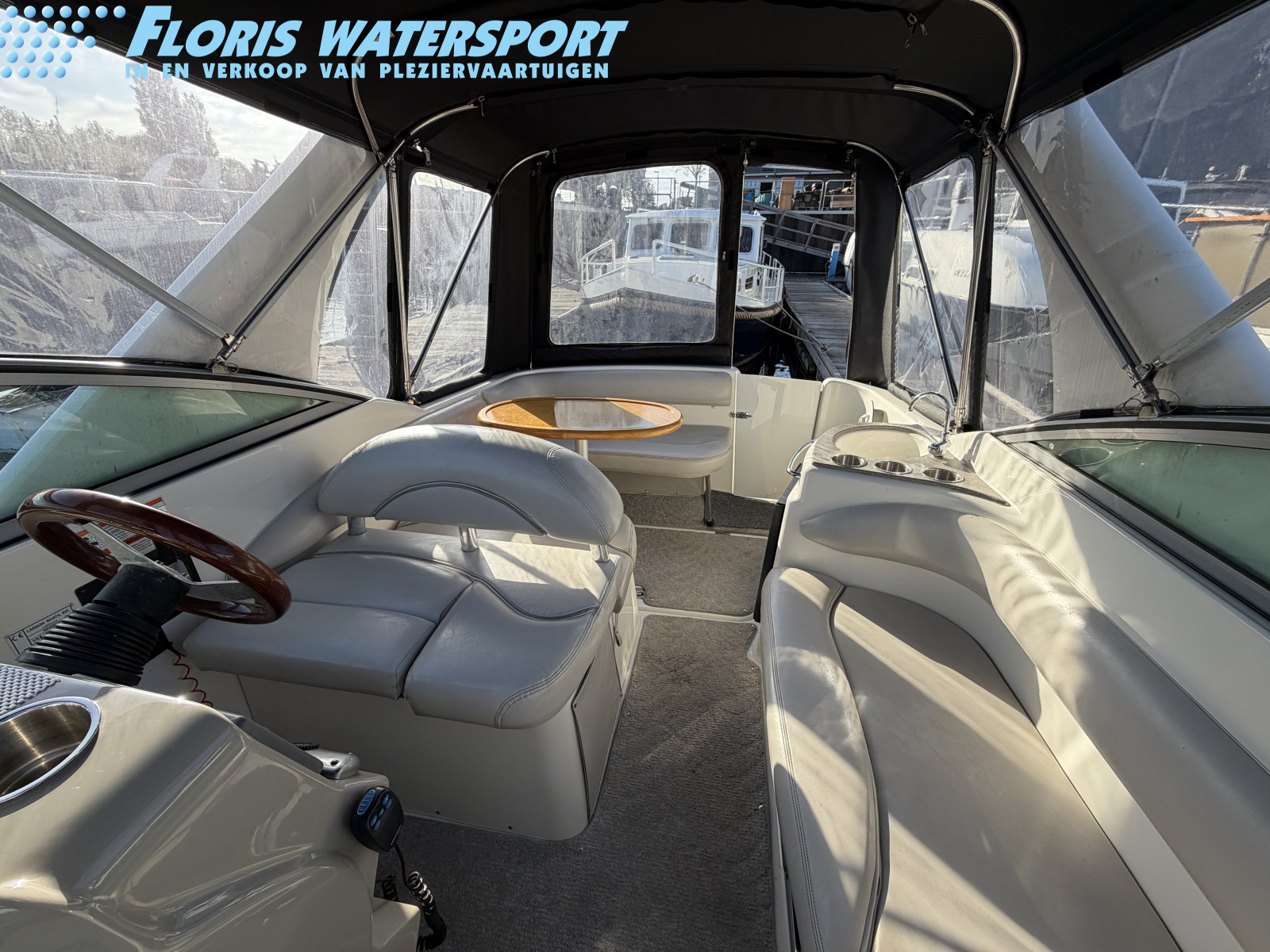 foto: 22 Larson Cabrio 274