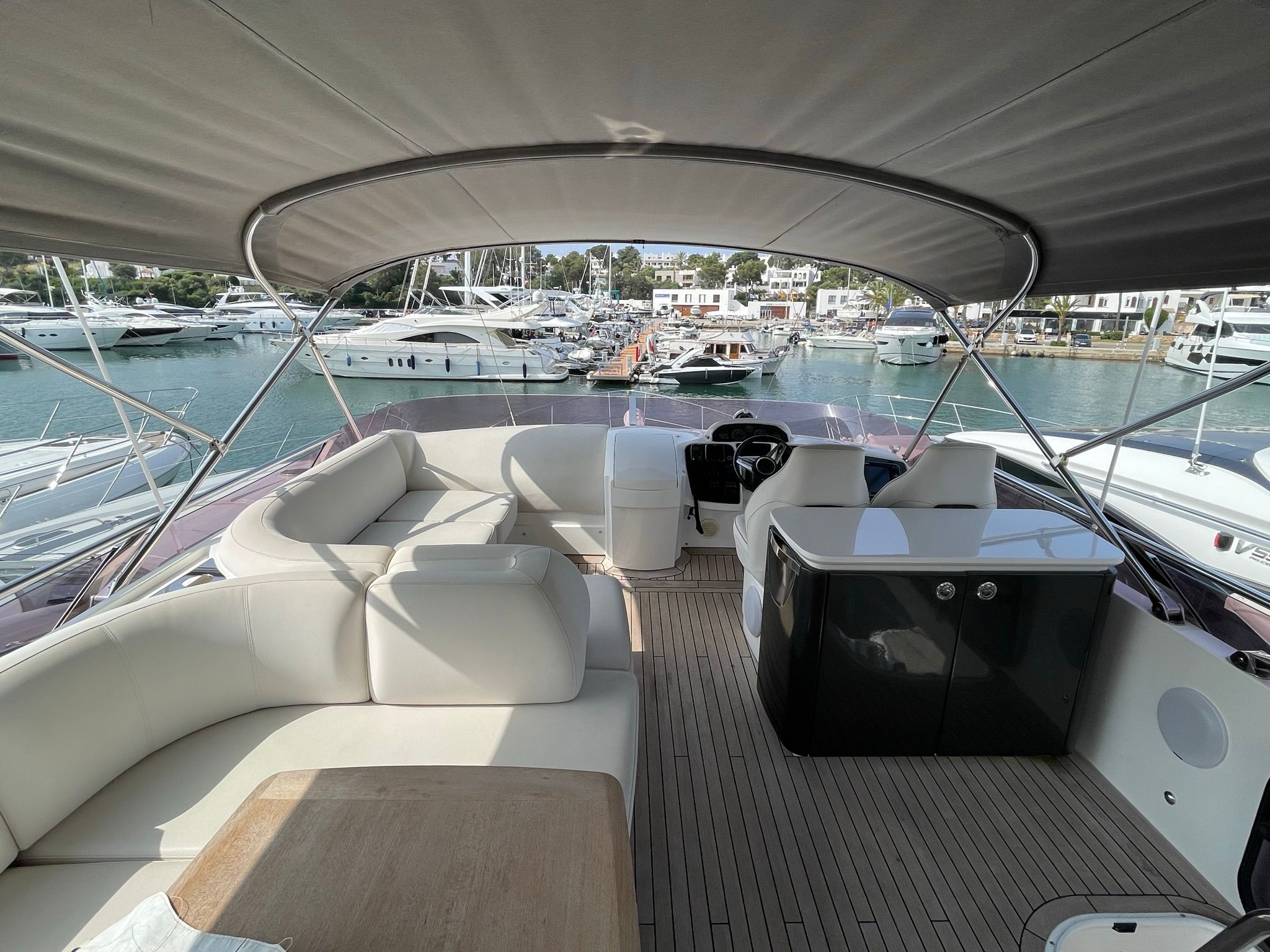 foto: 35 Princess 52