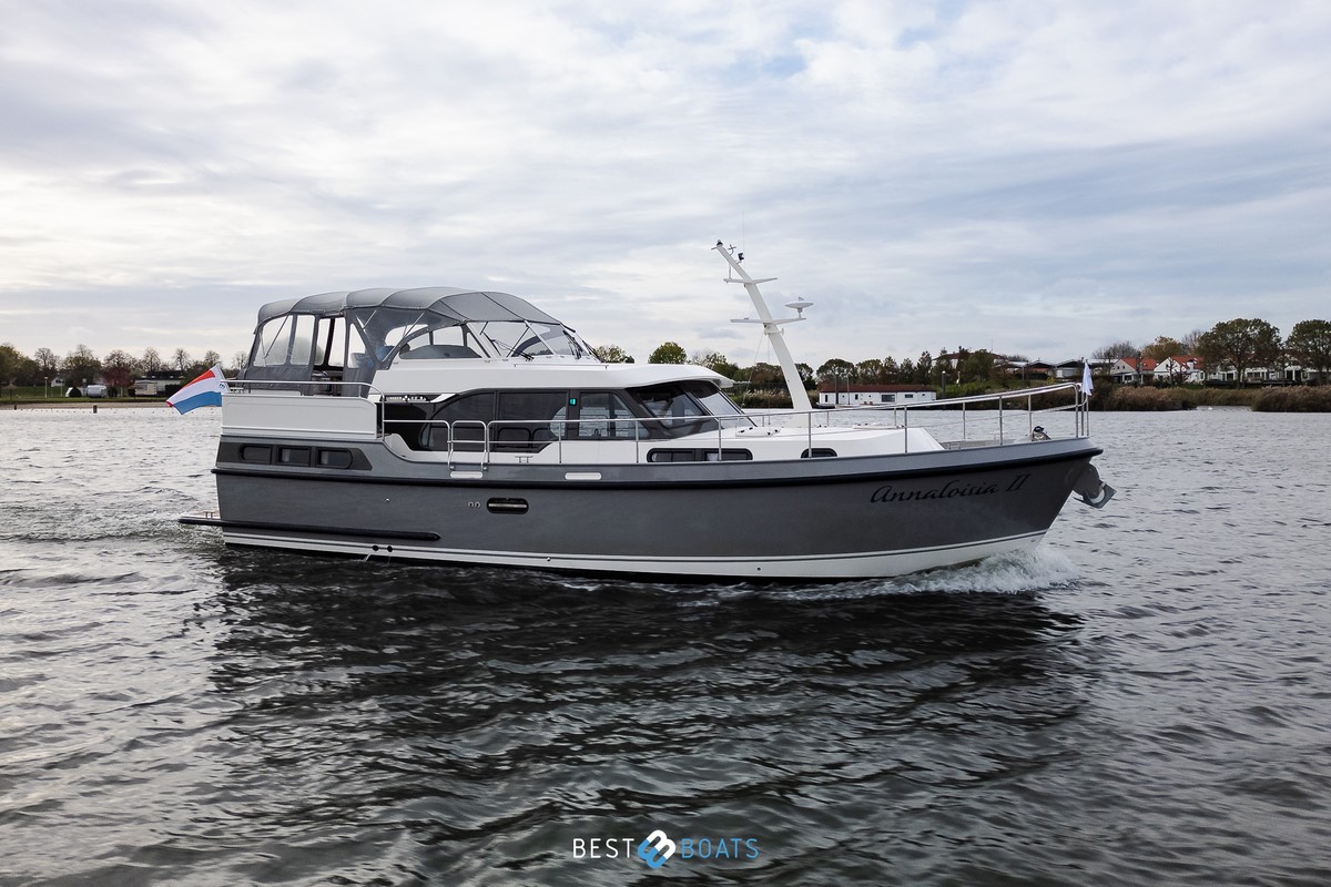 foto: 64 Linssen 40 SL AC