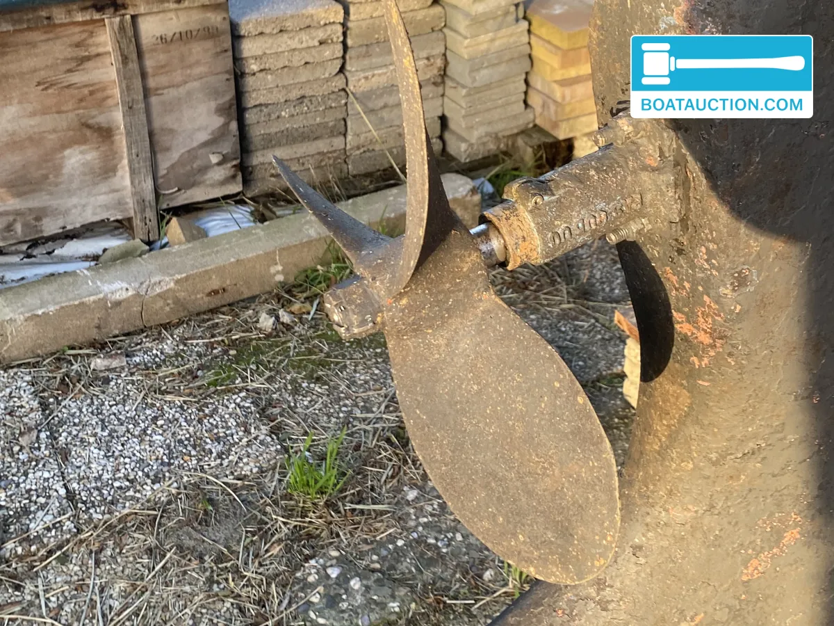 foto: 89 Fisher Freeward 25