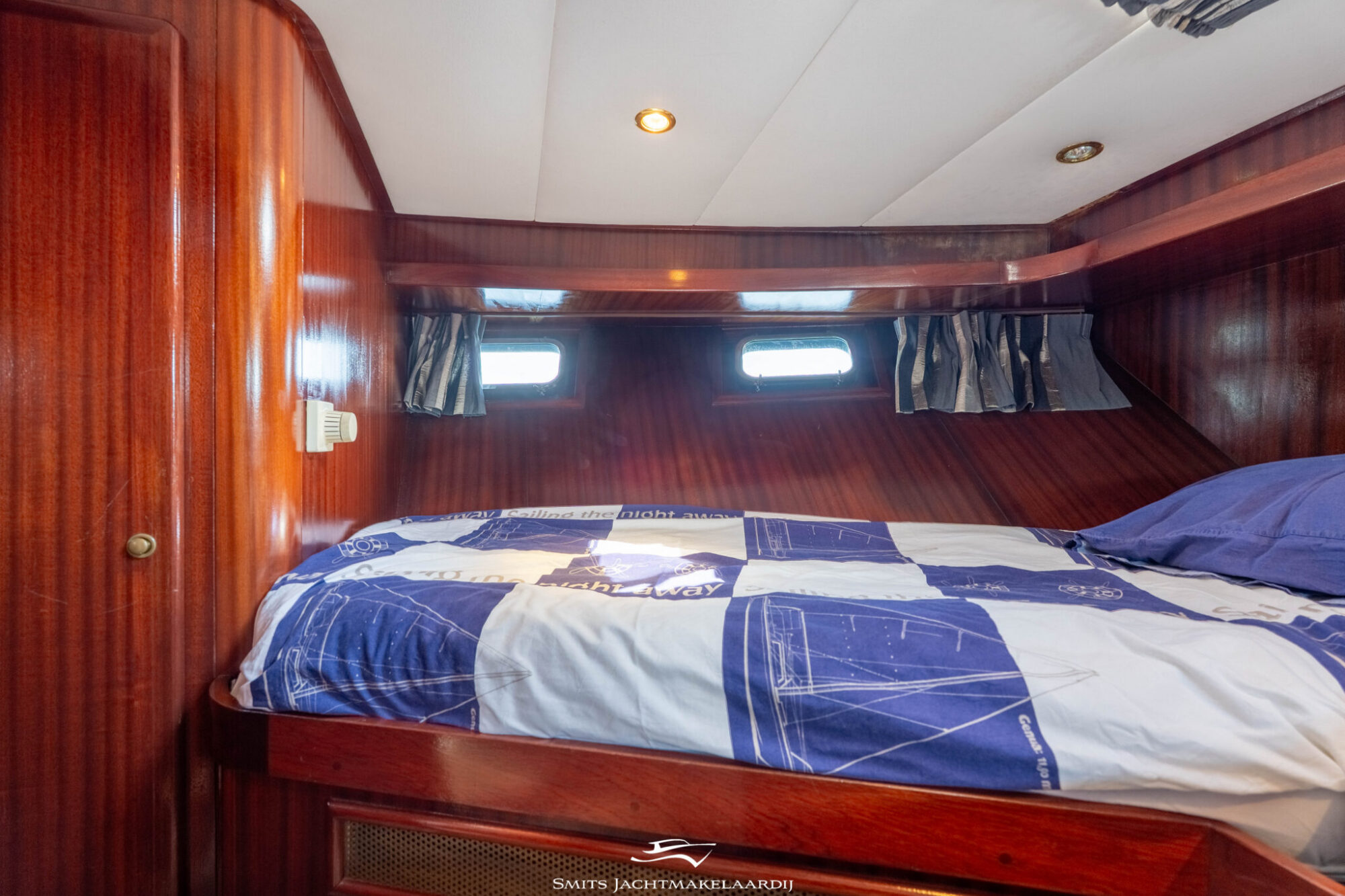 foto: 78 Van der Valk Valk Vitesse 54 Stabilizers