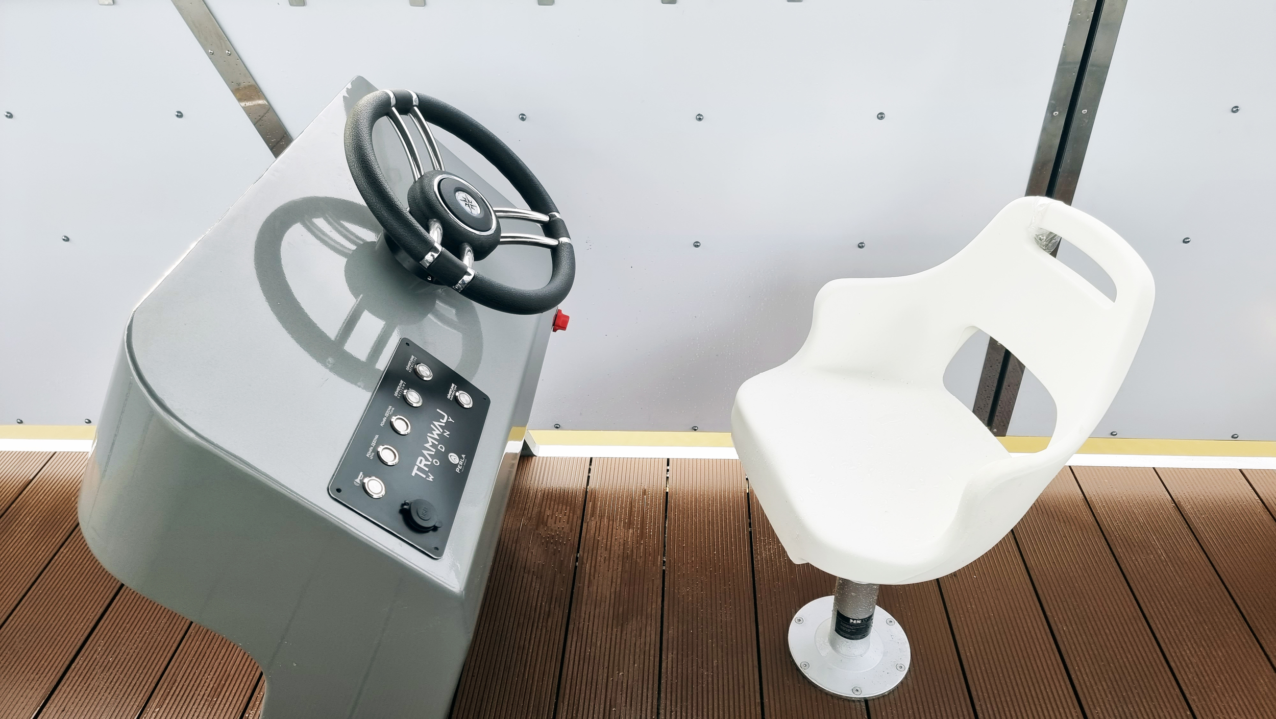 foto: 9 Perla Citizen Watertram