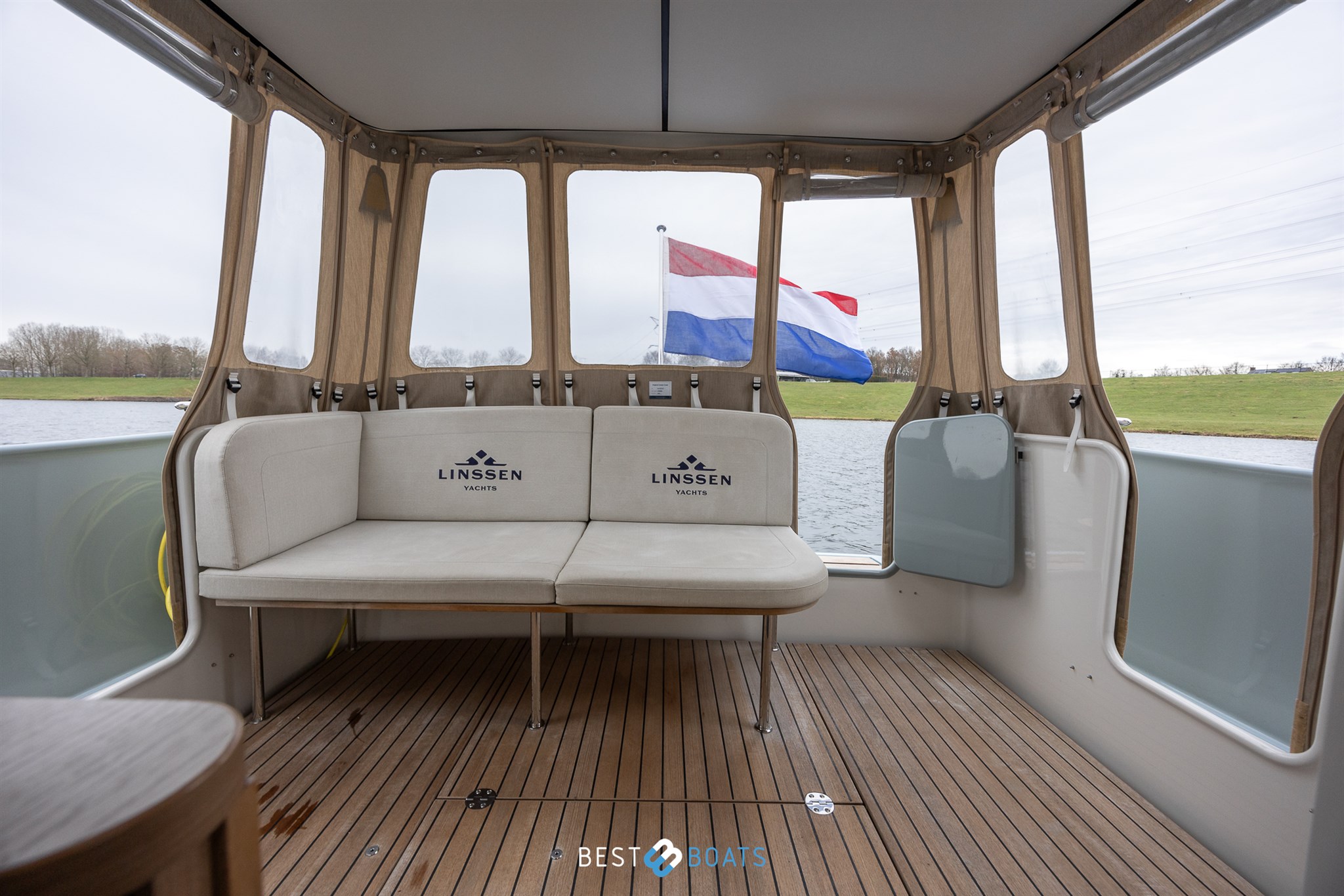 foto: 49 Linssen 30 SL Sedan