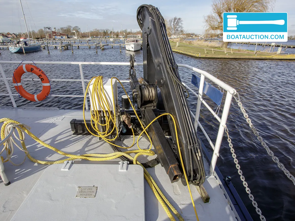 foto: 85 Bateau de patrouille 2300