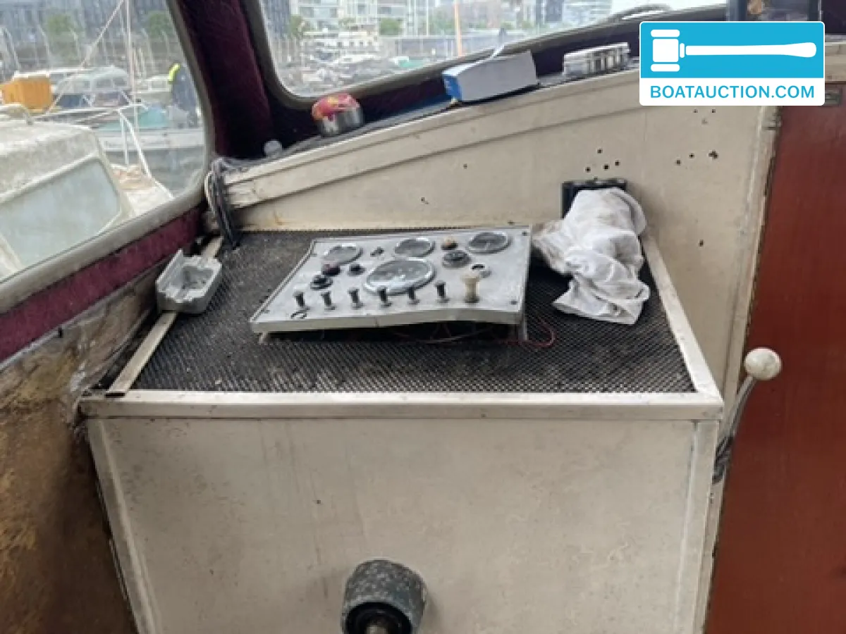 foto: 14 Cabin boat 800