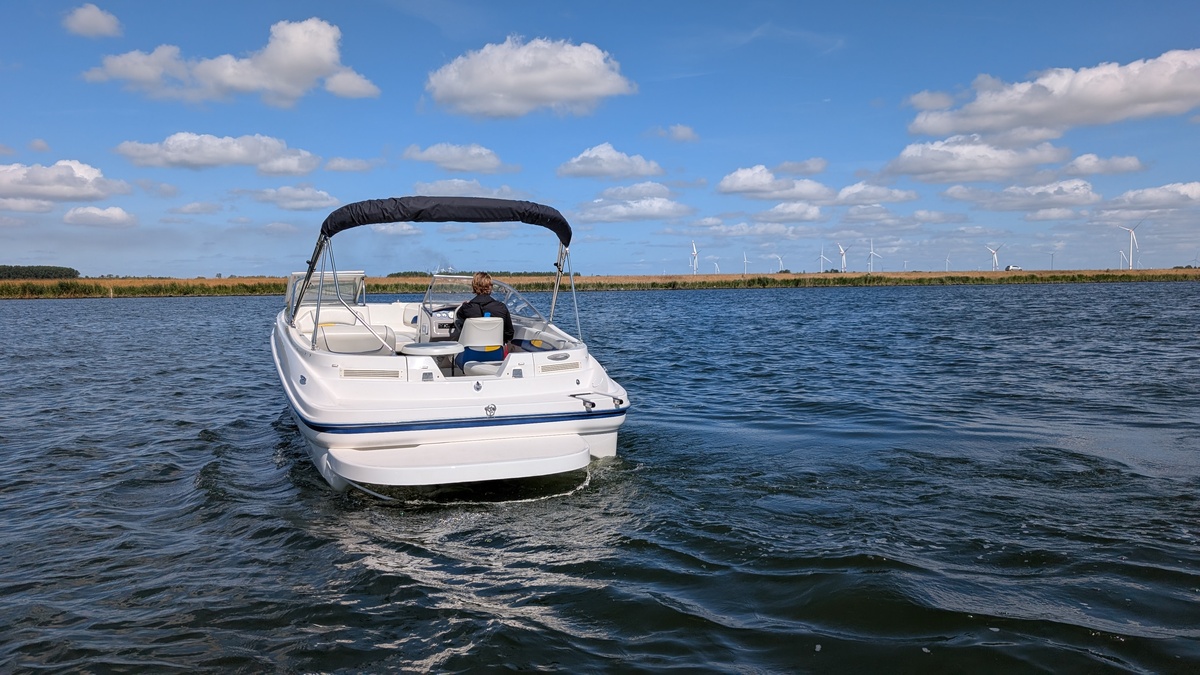 foto: 38 Bayliner 219 SD
