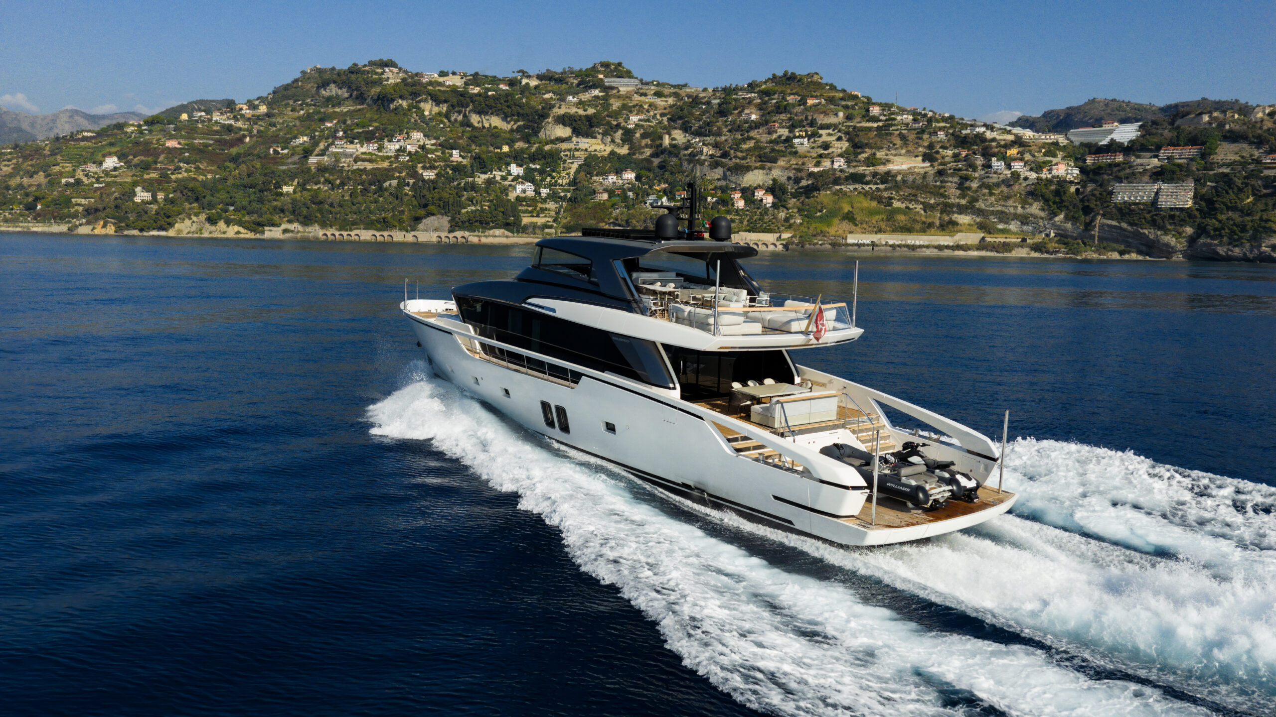 foto: 117 Sanlorenzo SX88
